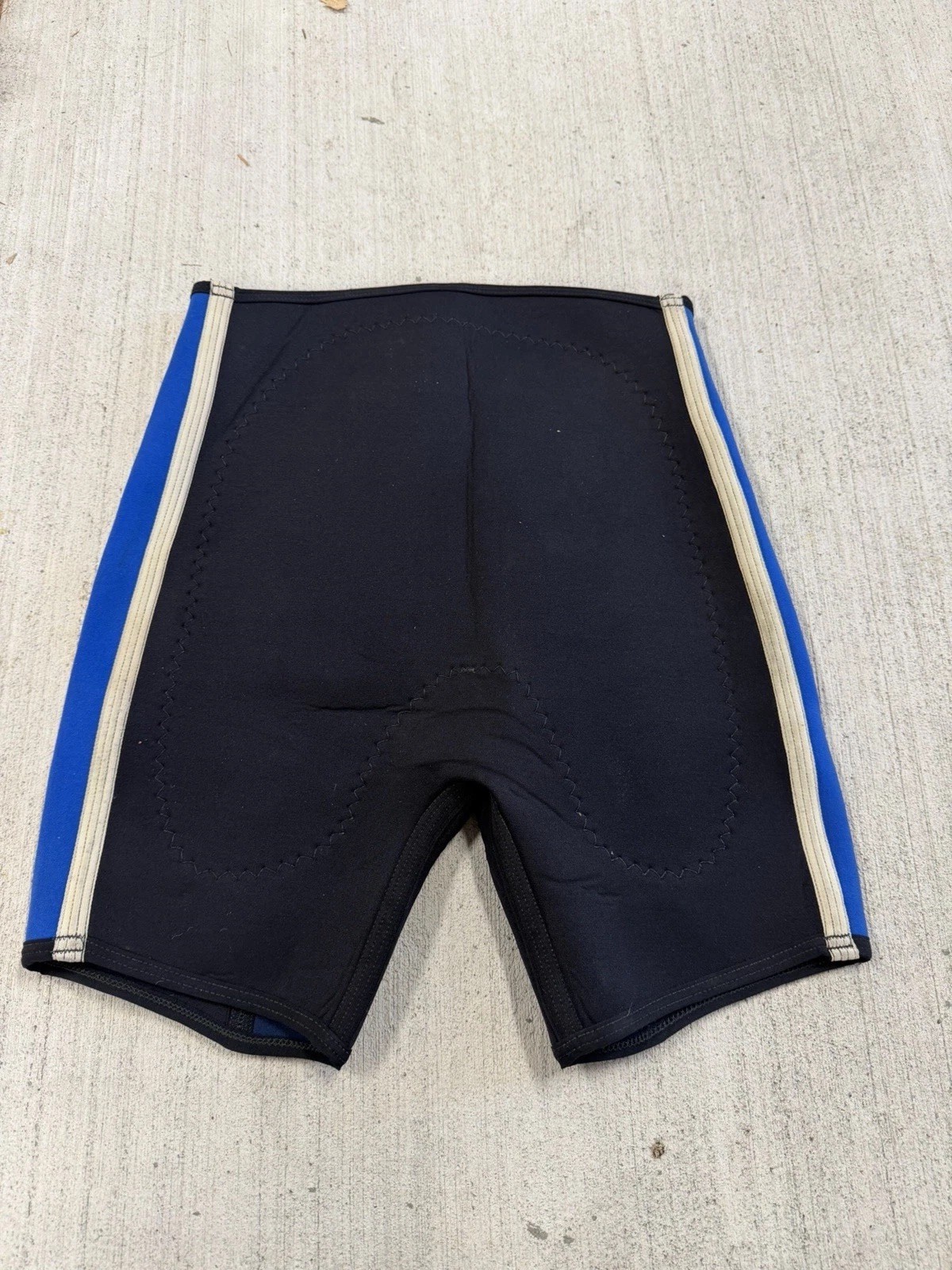 Gladiator Padded Barefoot Shorts