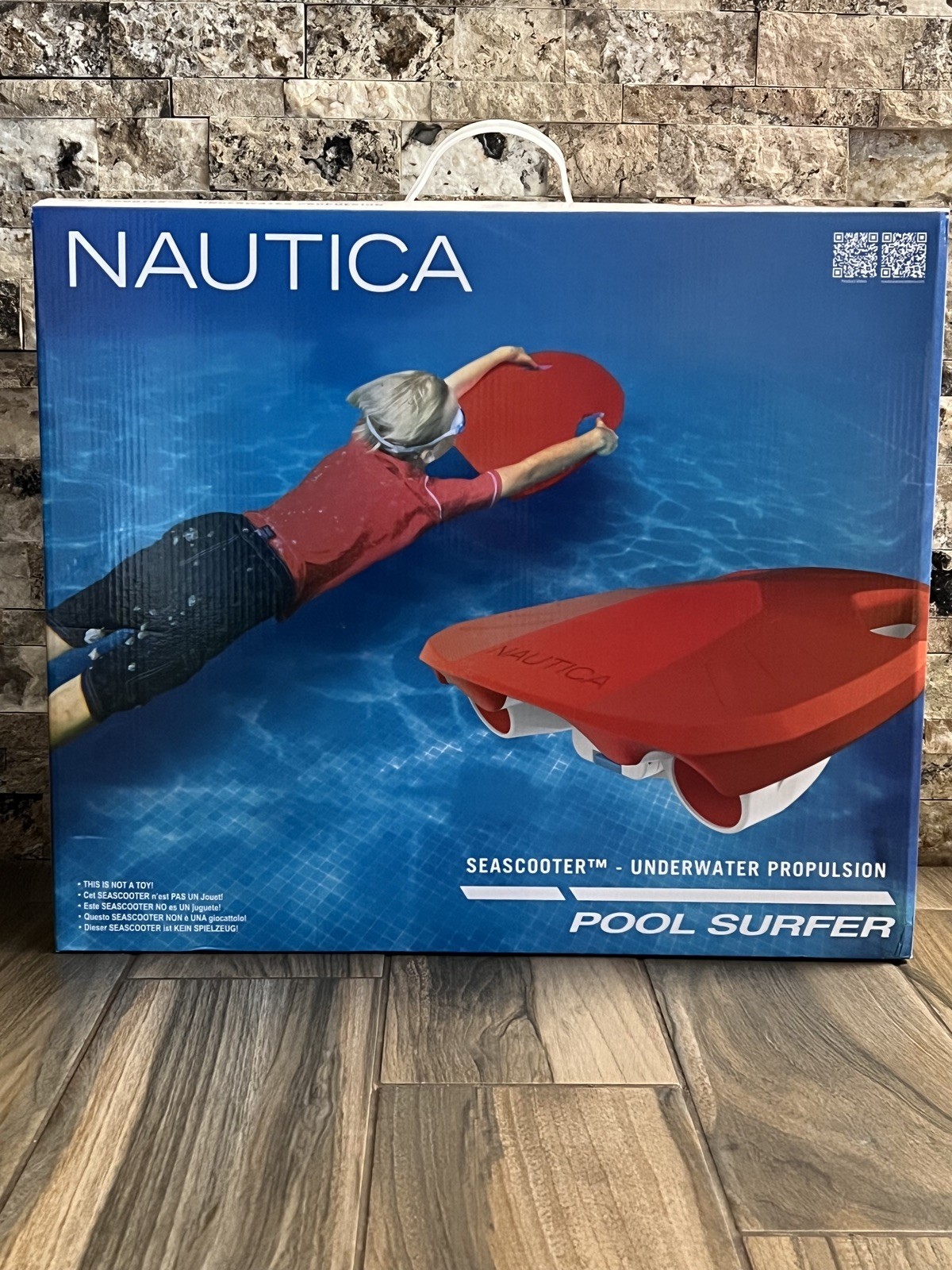 Nautica Lightweight Pool Surfer Water Scooter / 75min Runtime/ Motorized / Red