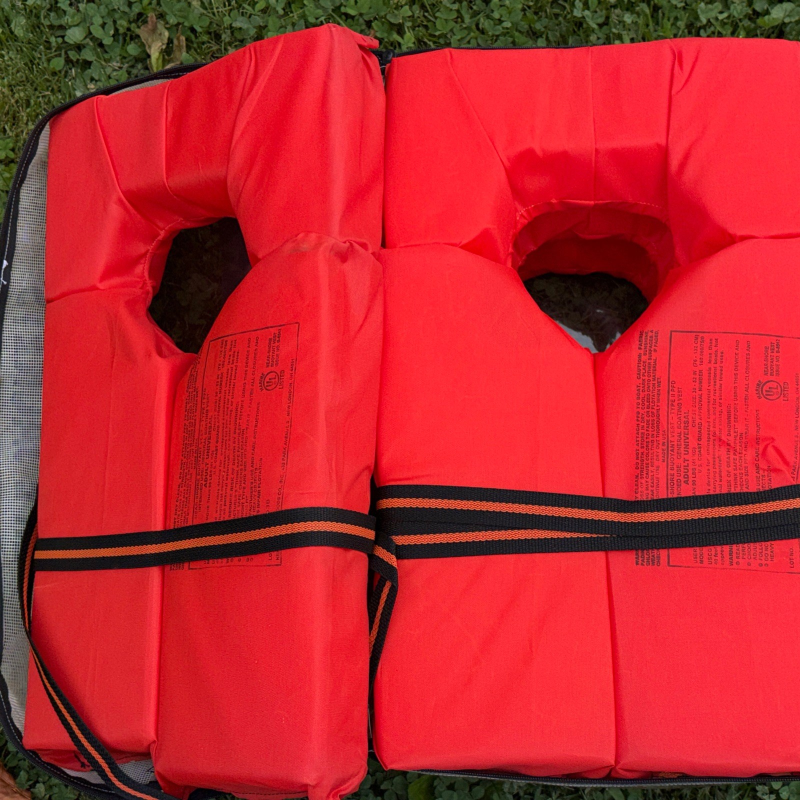 Life Vests West Marine™ 4-Pack w/bag Type 2 Adult Size 30″ – 52” 90+