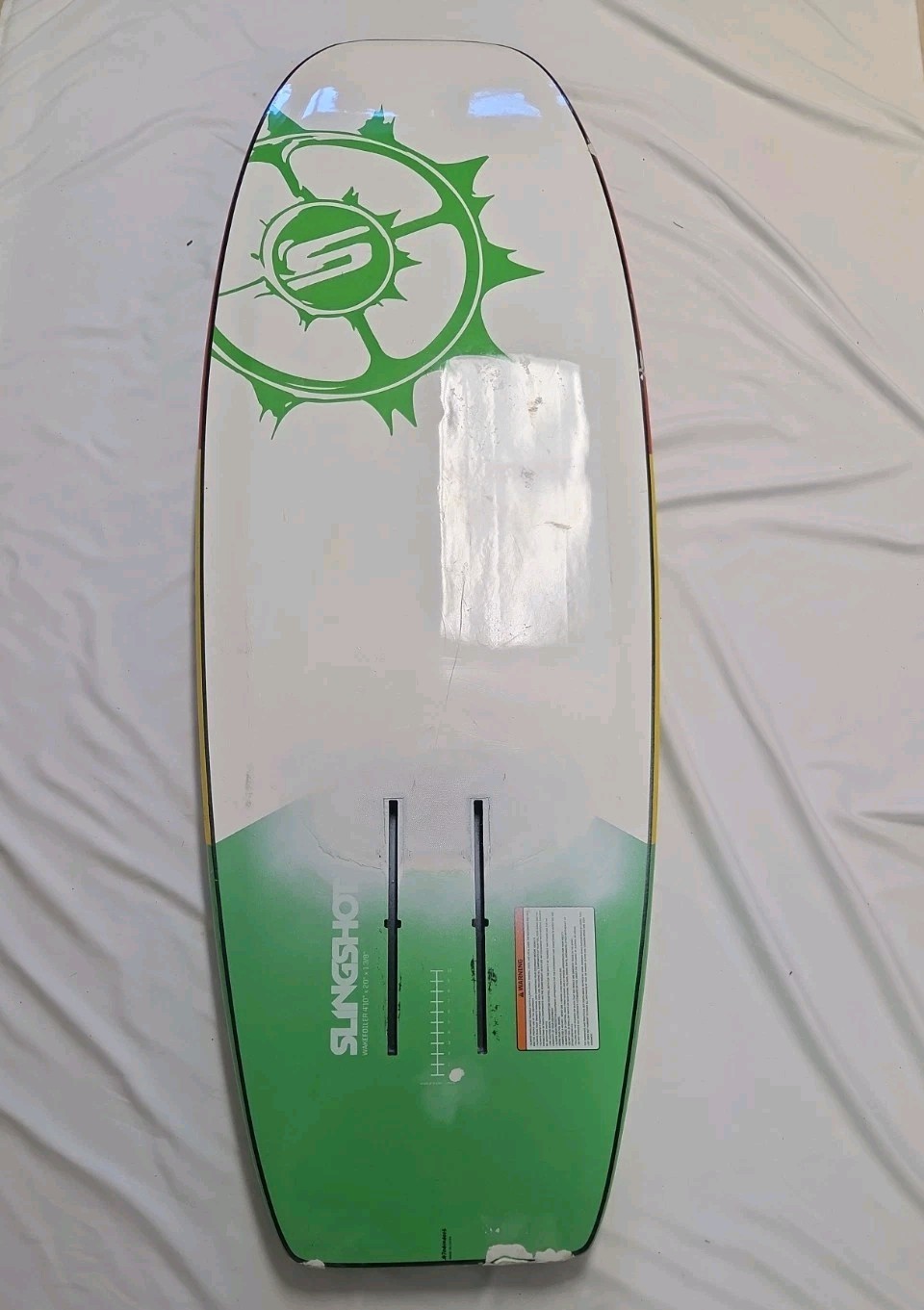 Slingshot Wakefoiler Wakeboard 4’10″x 20″x 1 3/8″ Green White- Good Condition!