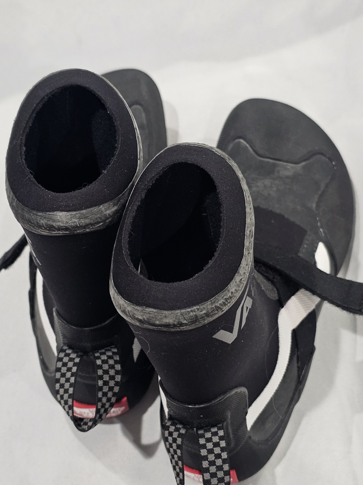 Vans 5mm Surf Boot 2 Hi V Wetsuit Booties Black/White Various sizes