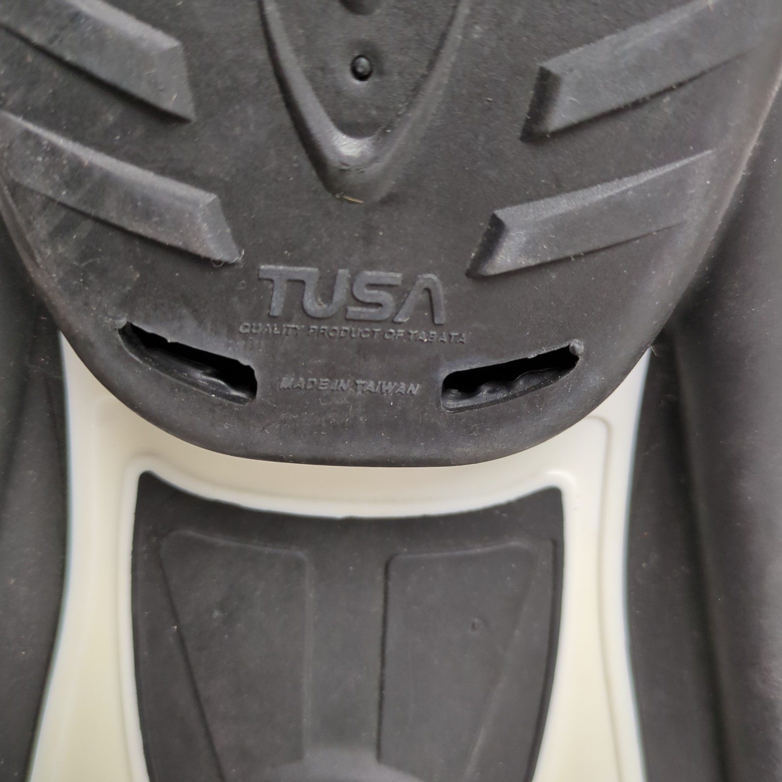 Tusa Xpert Zoom Split Fin Open Adjust Heel Scuba Fins Flippers XS/S White Black