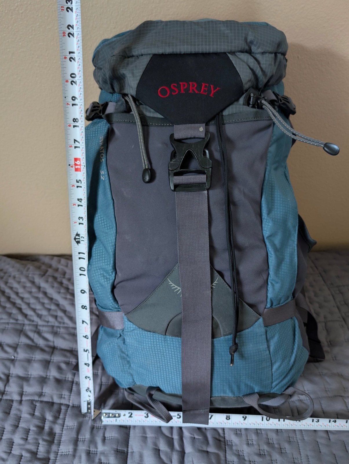 Osprey Stratos 32 Blue Gray Hiking Backpack AirSpeed Mesh Ventilated Daypack