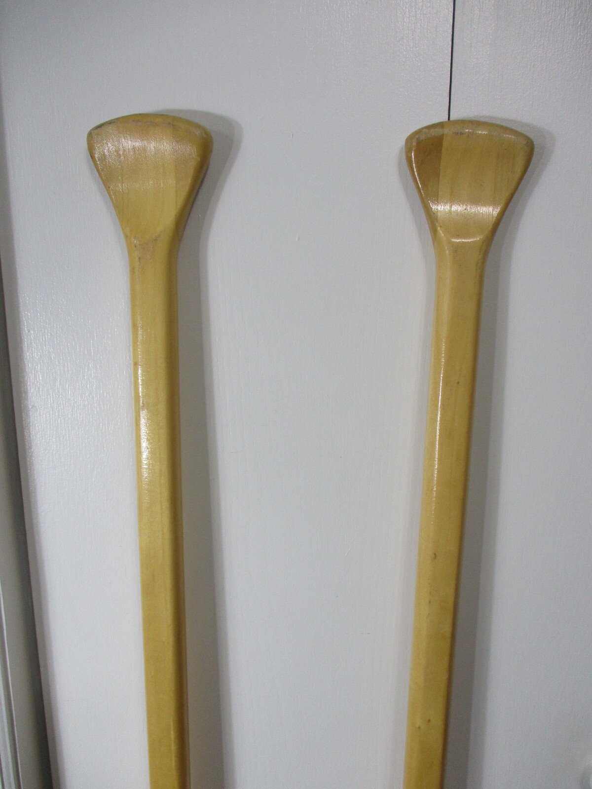 2 Wooden FEATHER BRAND Boat Oars/ Paddles 60″ GREAT SHAPE
