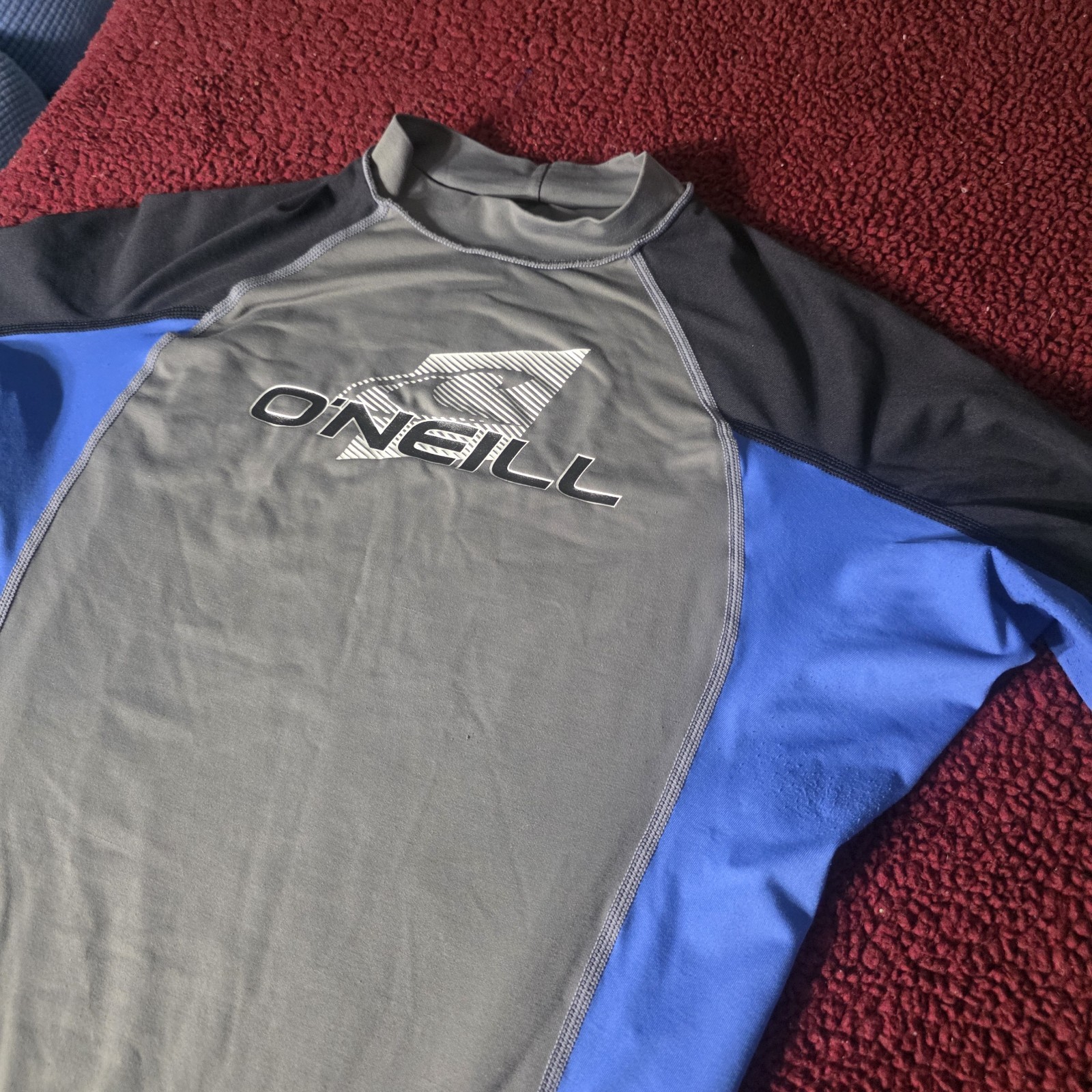 O’Neill Rash Guard Men’s X-Large Gray Blue Black Long Sleeve Surf Shirt