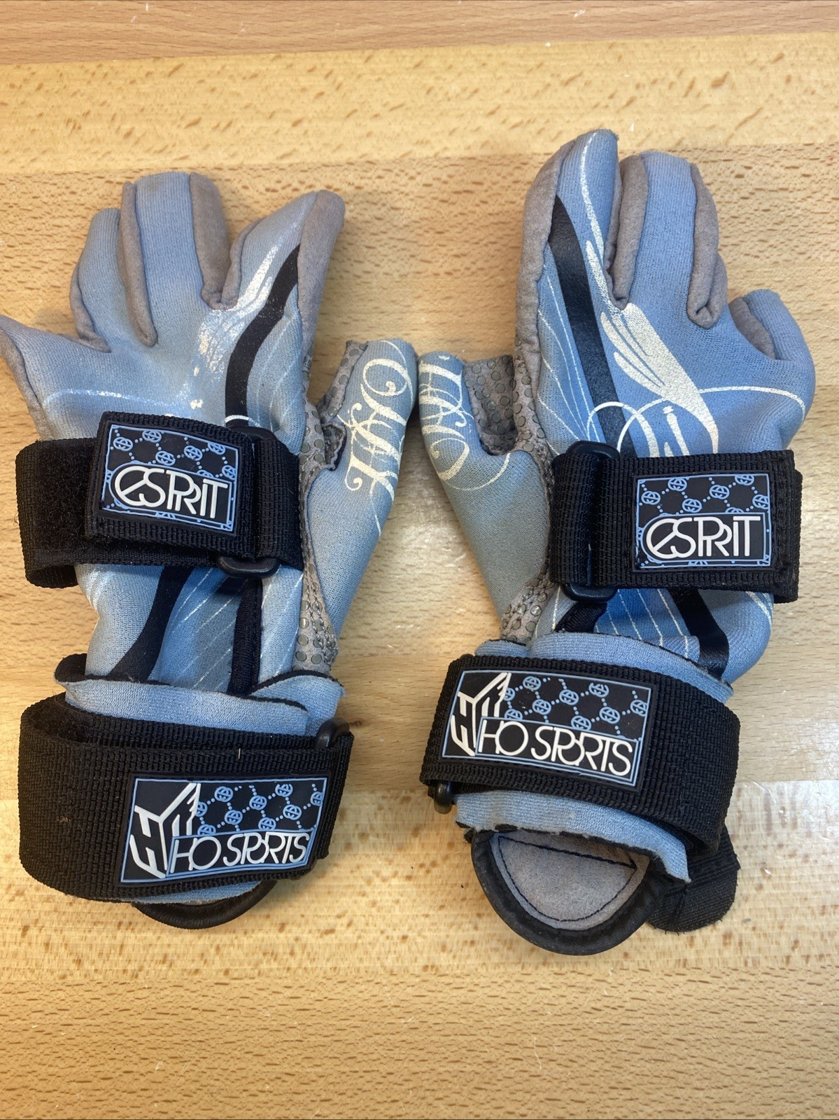 VTG HO Sports Water Ski Gloves Womens Med 3/4 Wrist Support Ultimate Grips