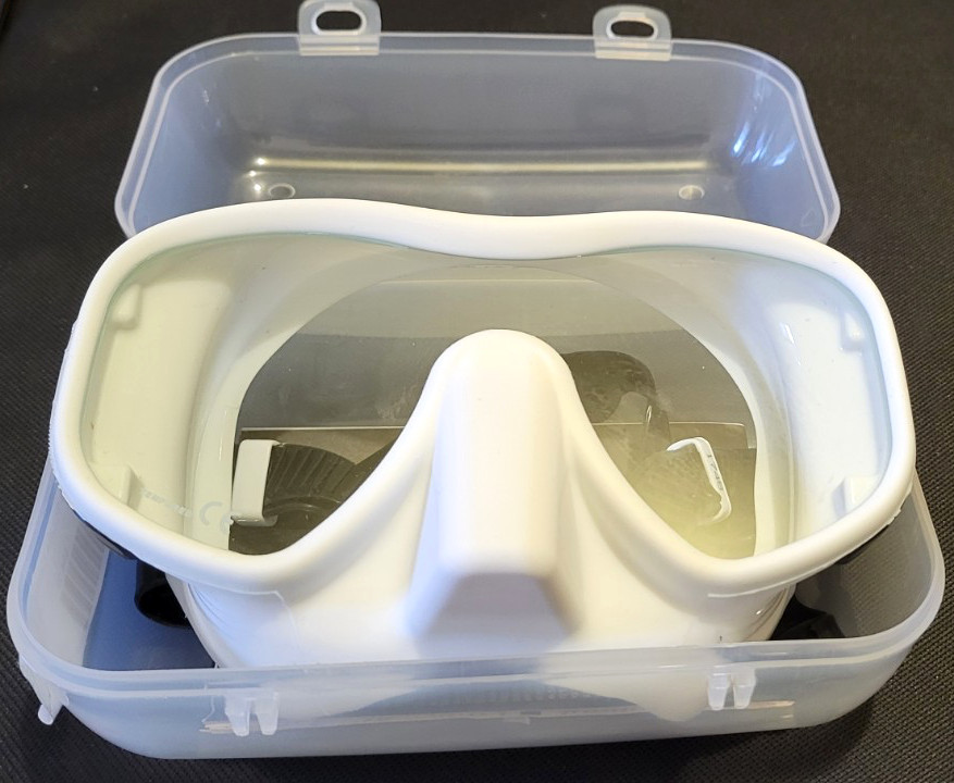 Mares Juno Scuba Mask Black/ White 411056BXWHBK