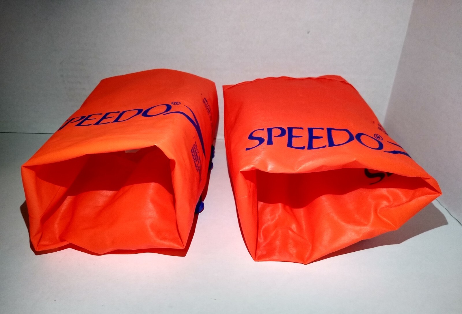 Speedo ORANGE Inflatable Arm Bands Kids Swim Floaties Wings Authentic age 2 – 12