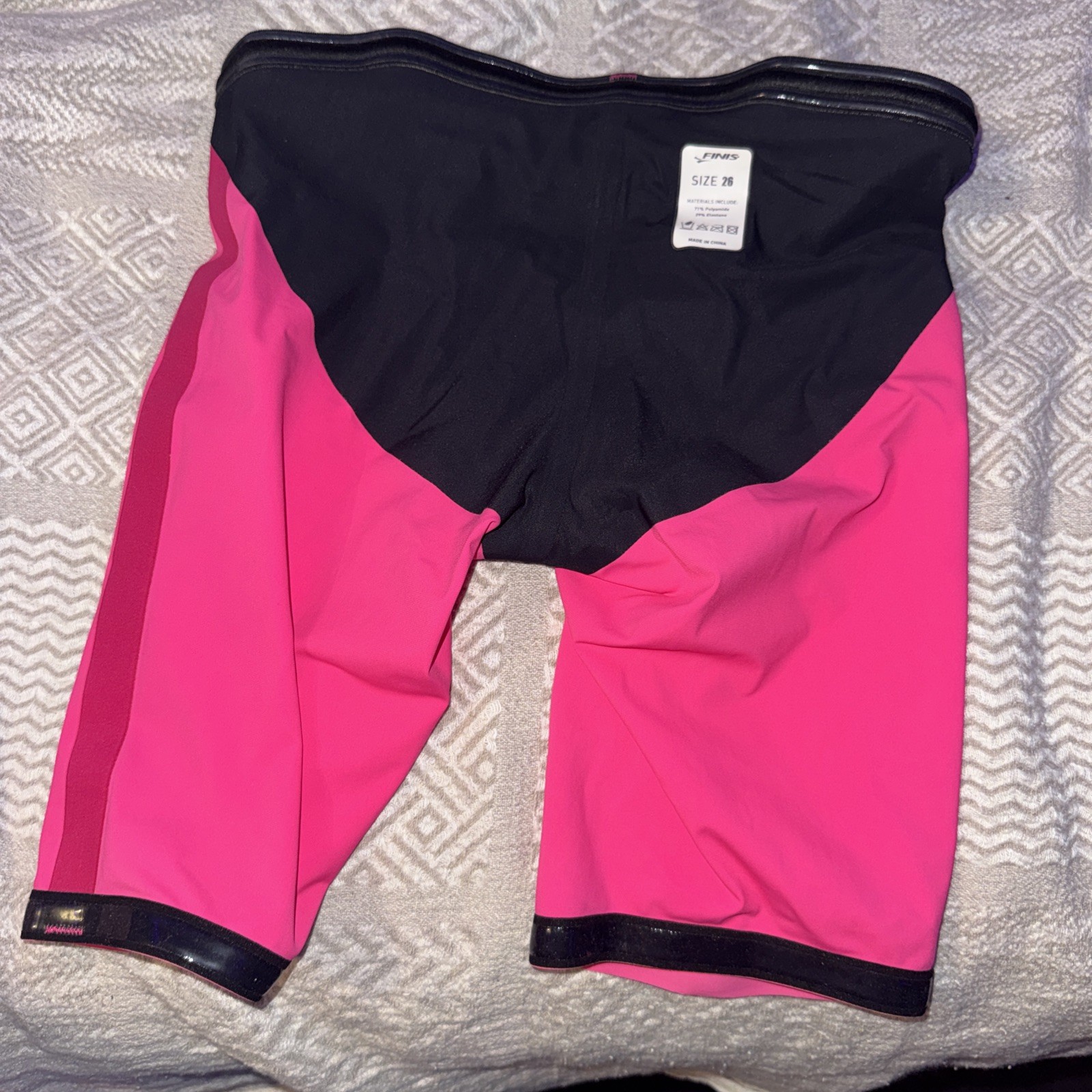 Finis Men’s Fuse Tech Suit Jammer Size 26 Pink