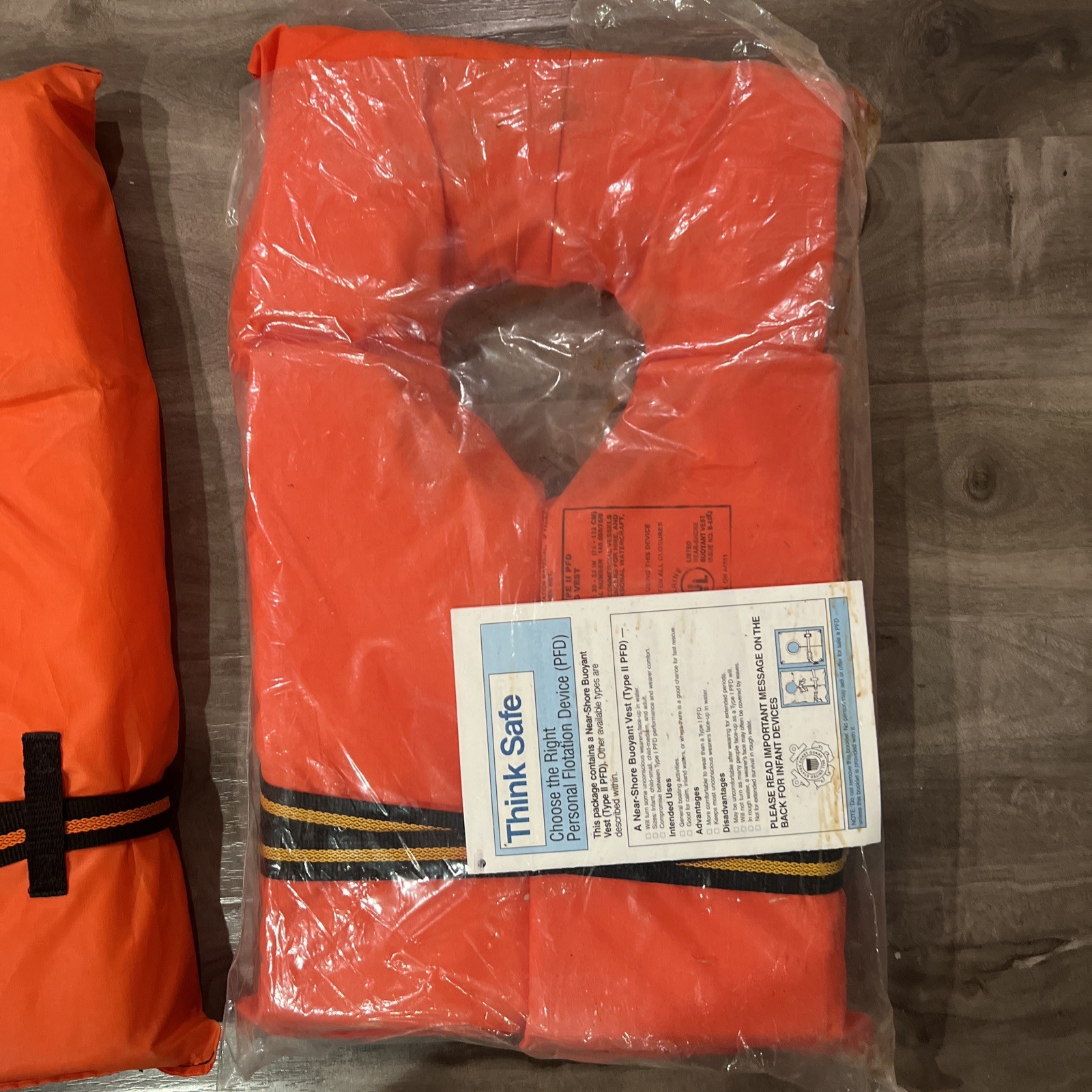 Kent Buoyant Life Vest Safety Equipment Water Recreation Adults 90+lbs 2 – New!