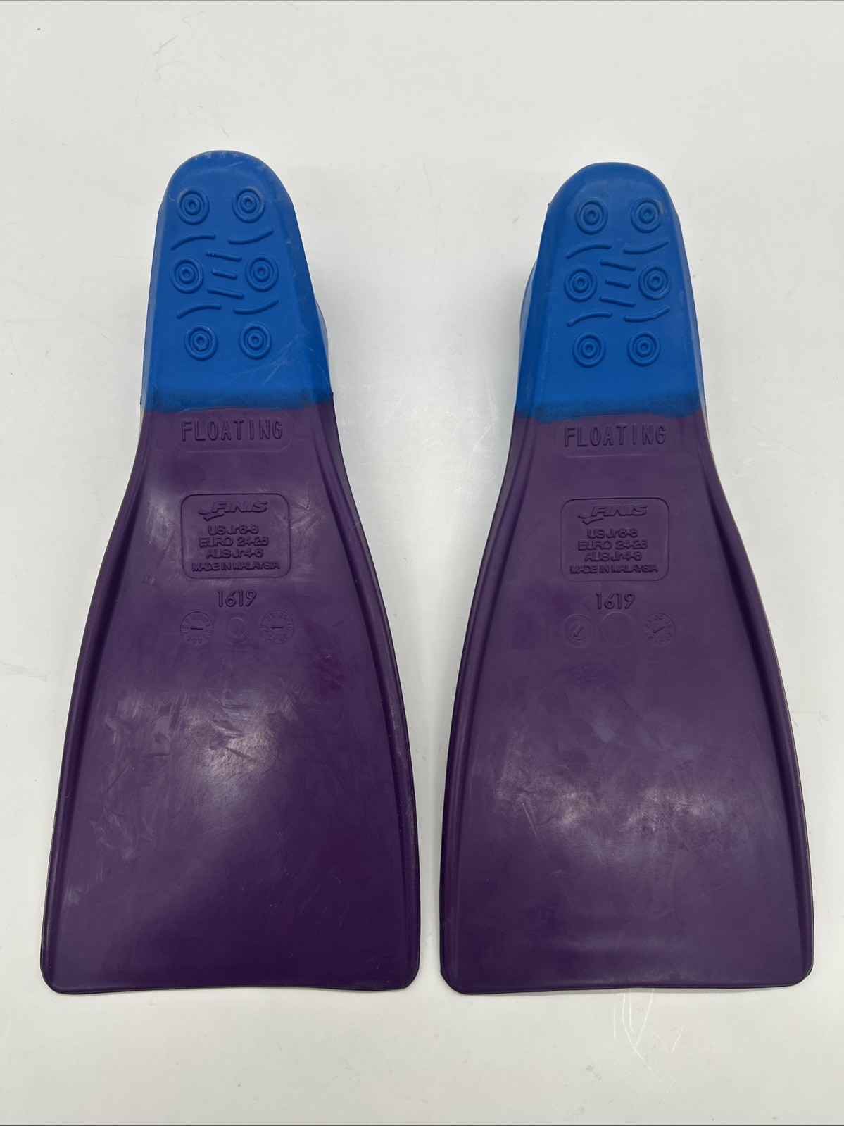 NWOB Floating Swim Fins Blue/Purple Size Youth 3-4 W Model 1619