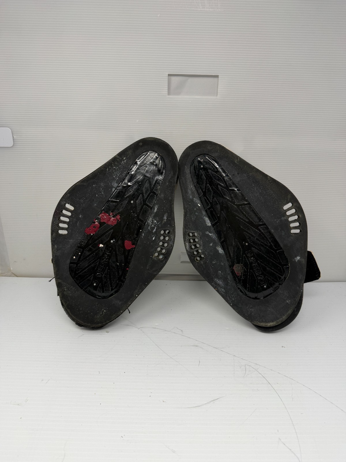 Slingshot Joint Wakeboarding, Kiteboarding, BindingsL/XL Rough Condition READ*
