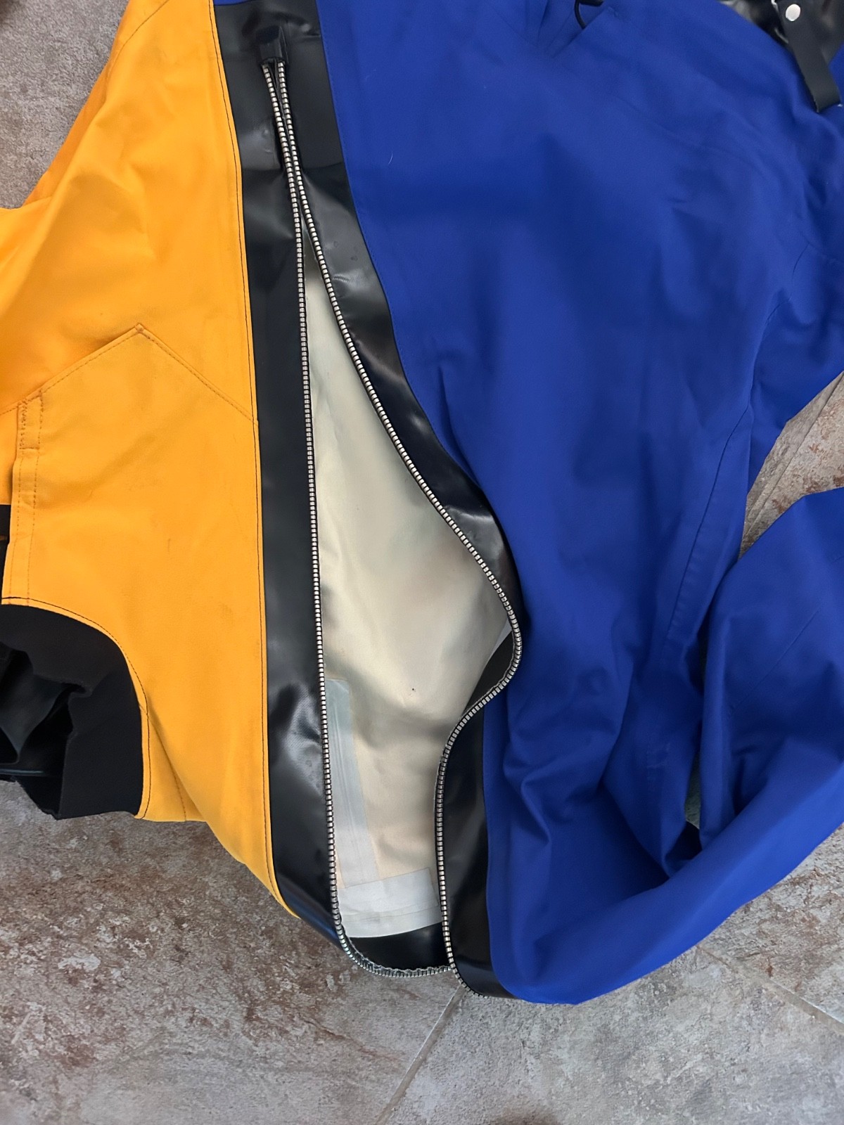 Kokotat Drysuit Men’s Medium Blue and Yellow