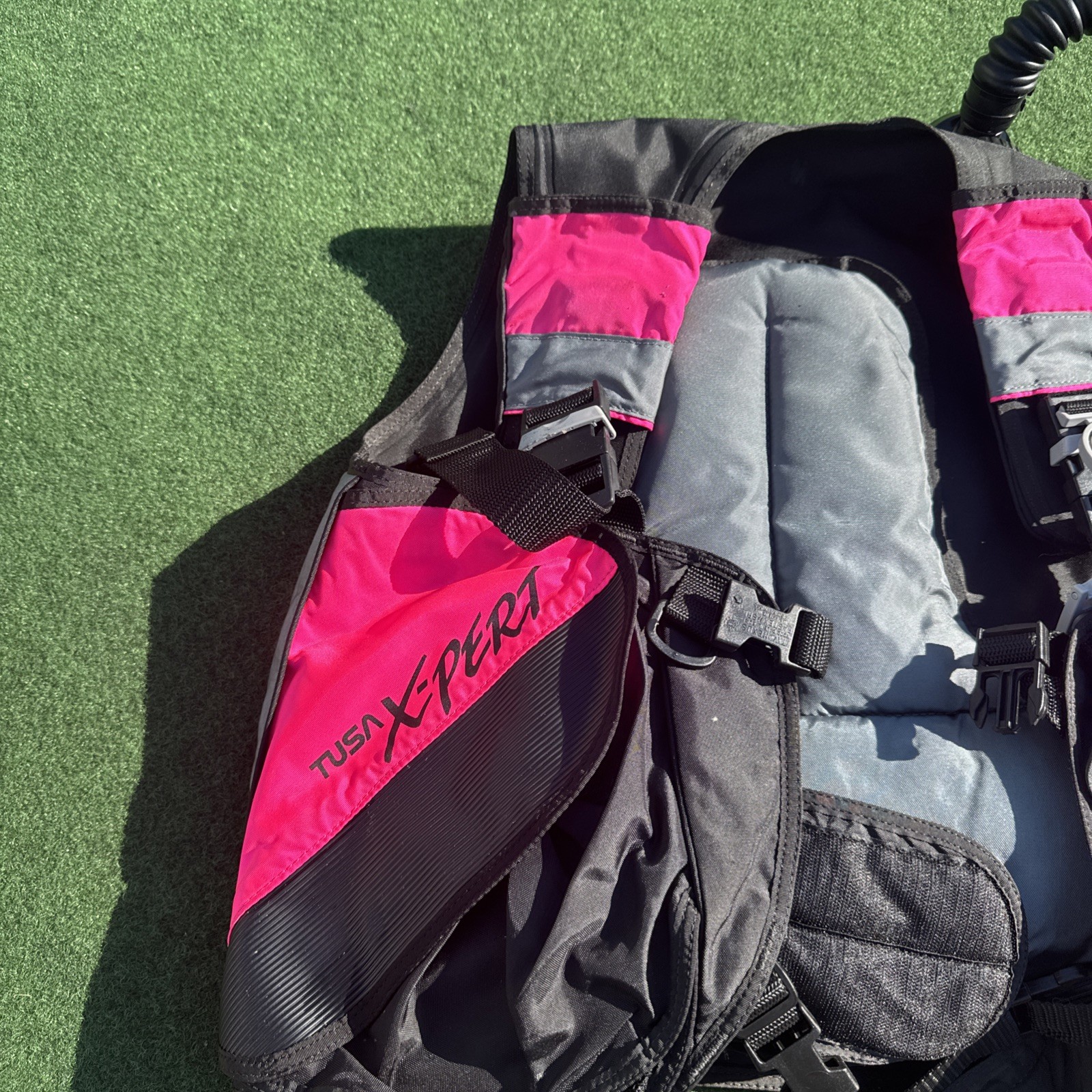 TUSA X-PERT Pink BCD- Weight Integrated BCD Size Medium Scuba