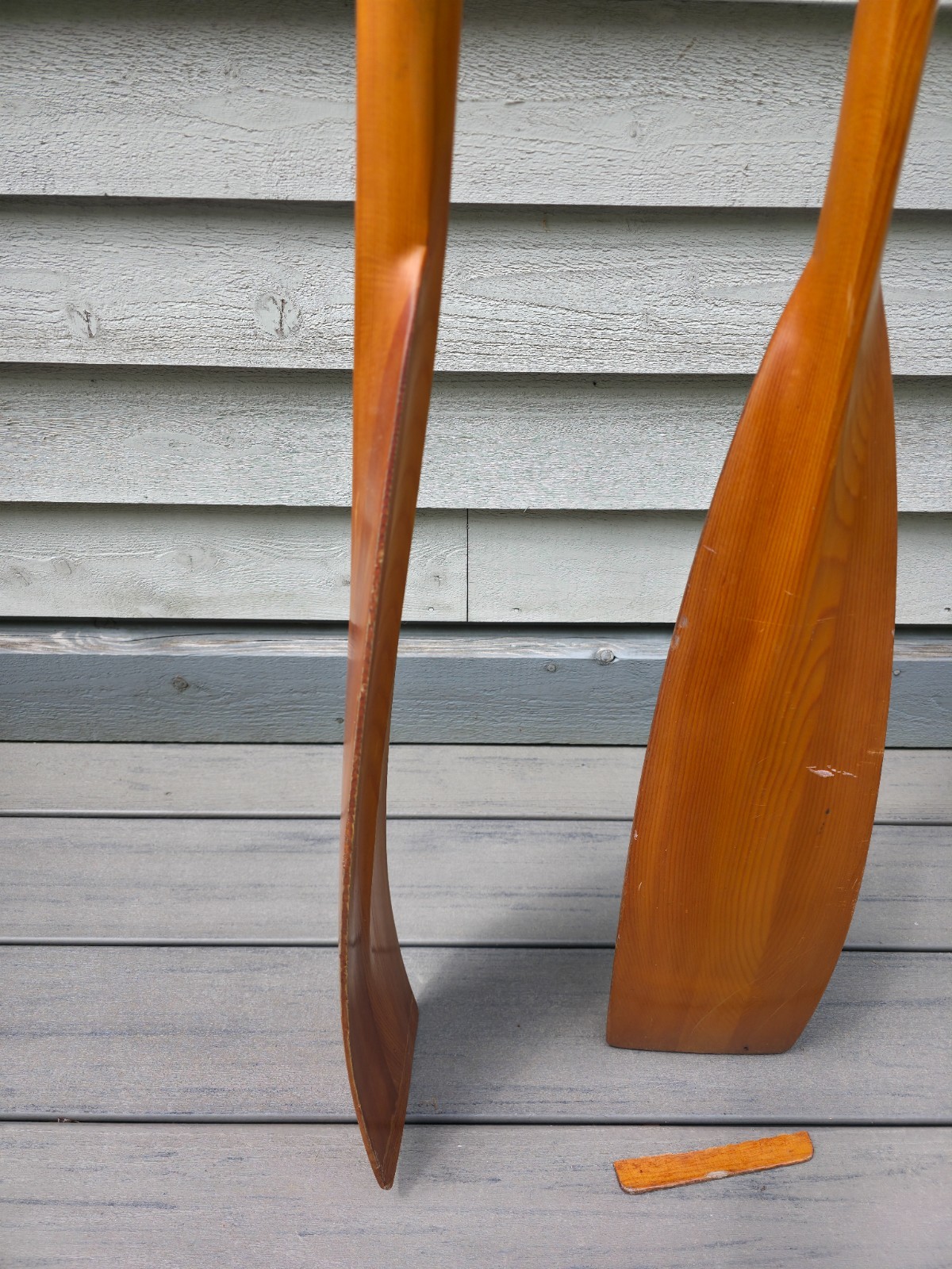 BEAUTIFUL VINTAGE Old Wooden Paddles Oars SPOON CURVED BLADES Measures 91″