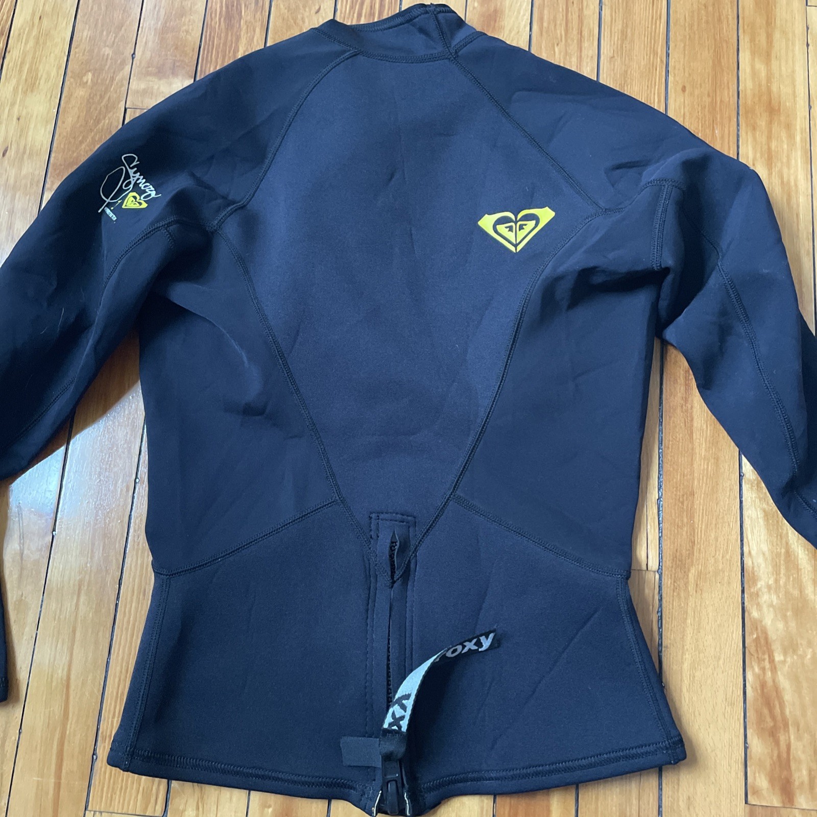 Roxy Black Wetsuit Top Womens Size 10/38 Syncro 1 Hyperstretch