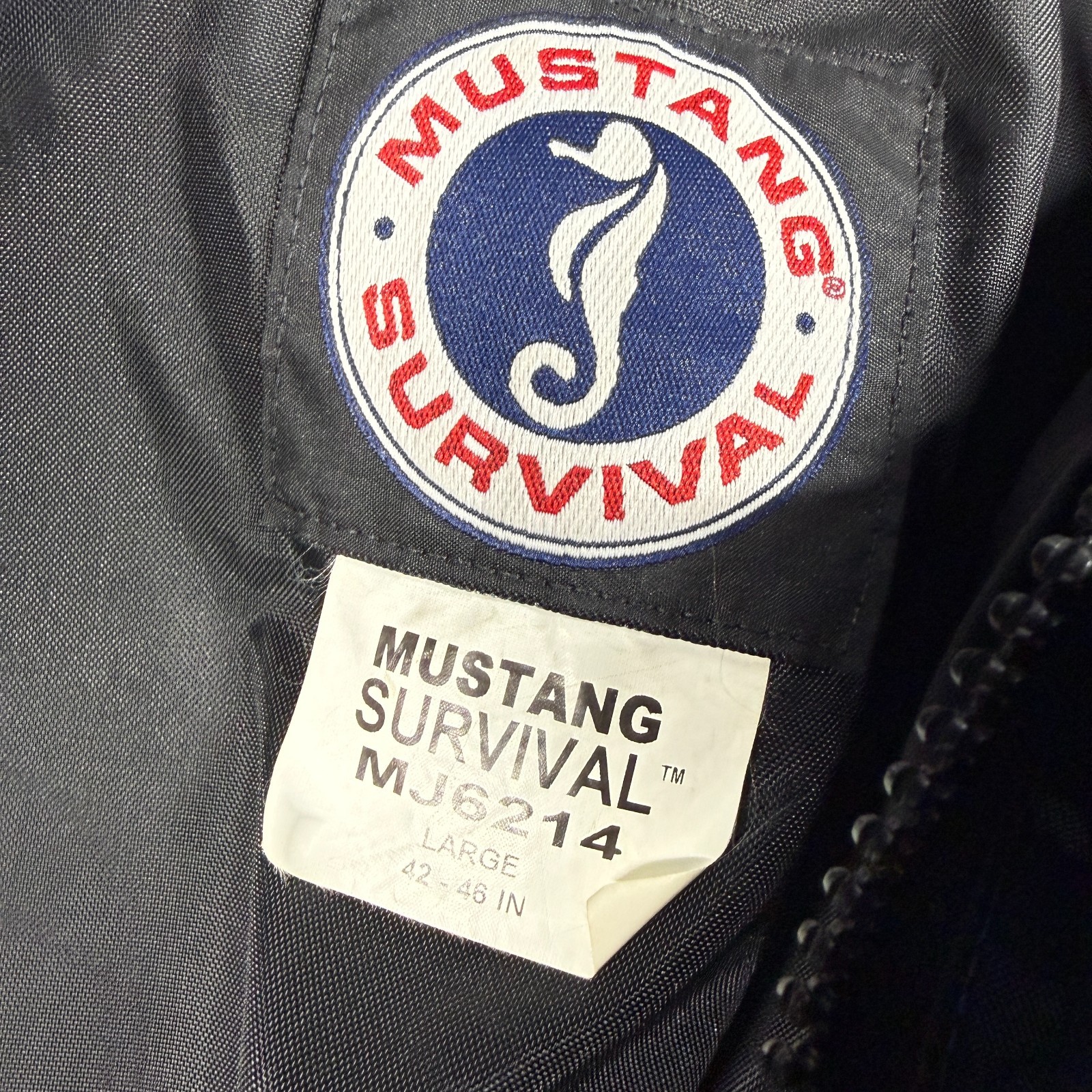 Mustang Survival Jacket Men L Navy Blue Flotation Aid Type III PFD Safety Bomber