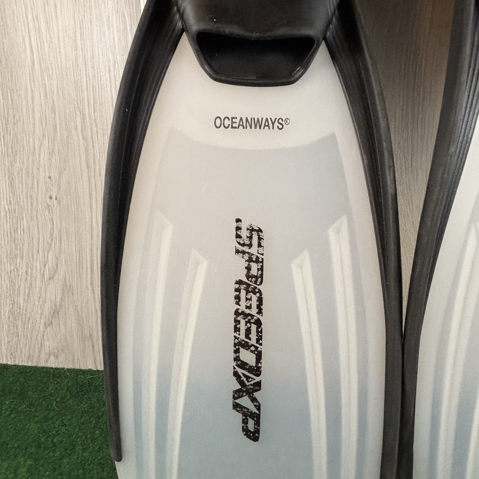 Oceanways Italy Speed XP Dive Fins Size 34-35 Scuba Snorkel Size 2-3