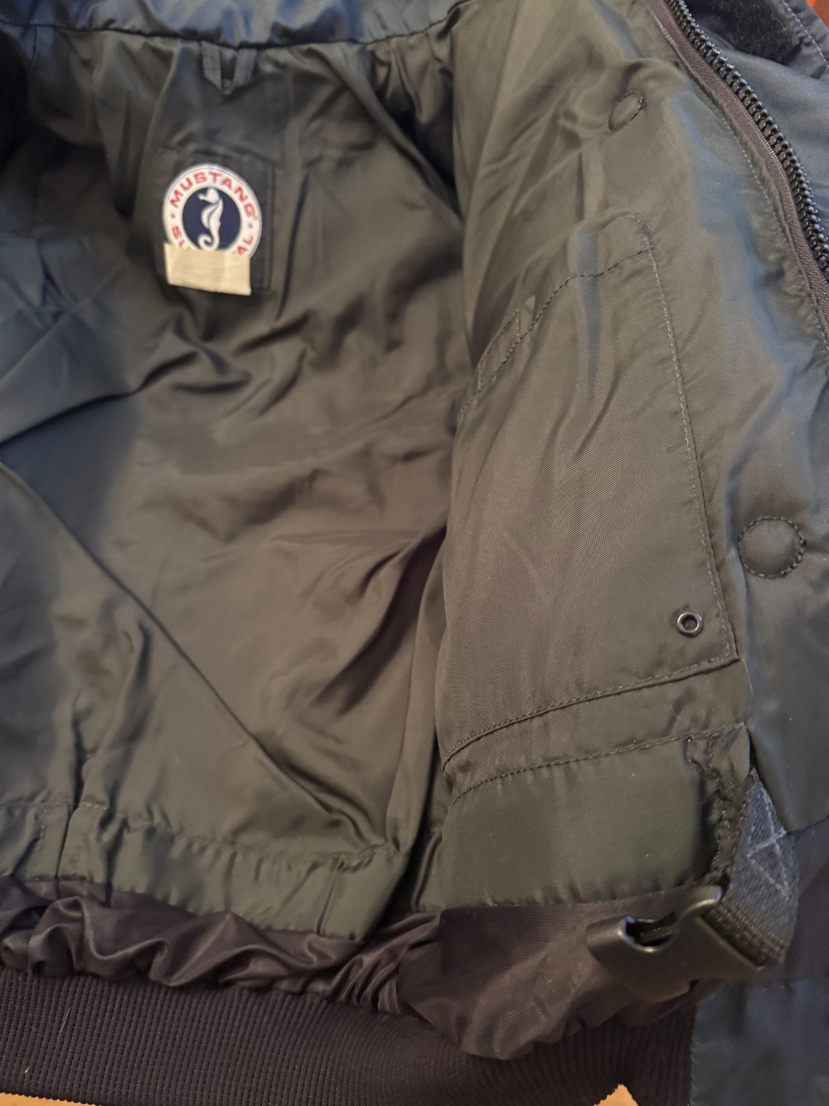Mustang Survival MJ6214 Floater Navy Reflective Jacket Type III PFD – MEDIUM