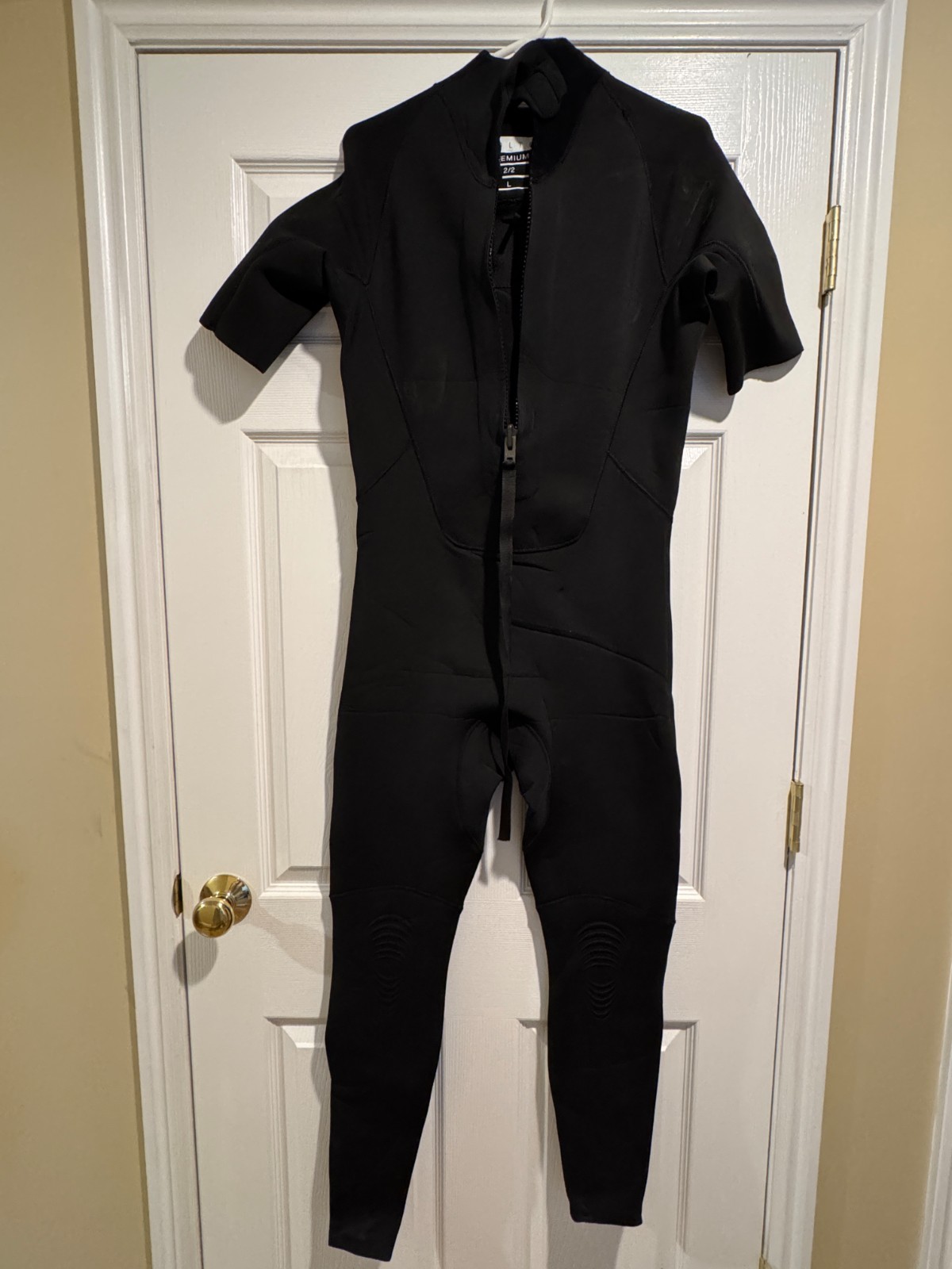 Volte Premium Men’s Black Wetsuit 2/2 mm Size Large Excellent Condition