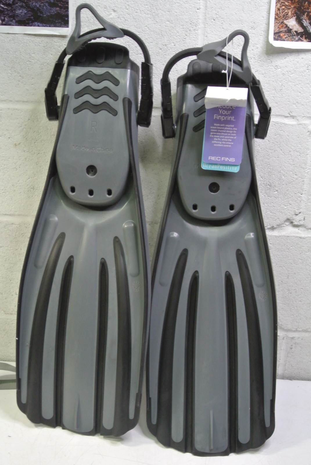 Fourth Element Rec Scuba Diving Fins Regular Size US 8-10 Black Gray