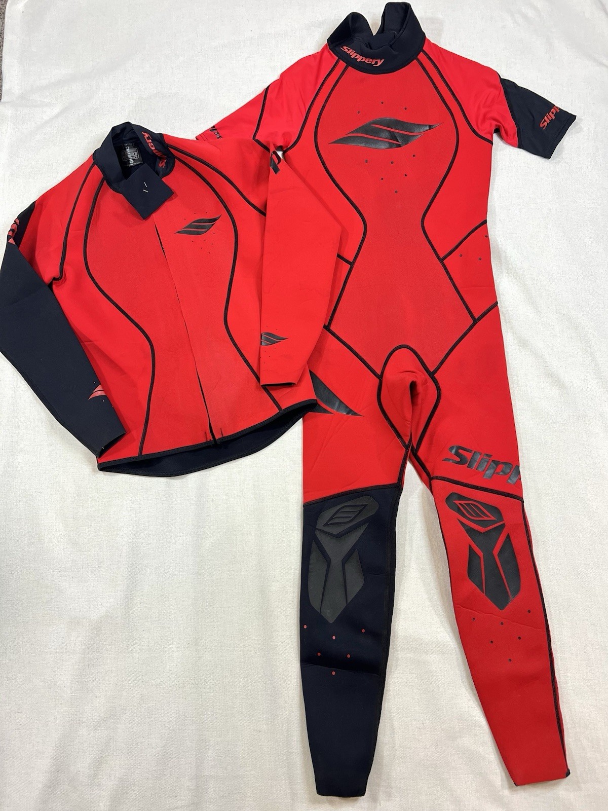 Slippery Wetsuit Short Sleeve + Jacket 2 Piece Neoprene Red Black Unisex Small