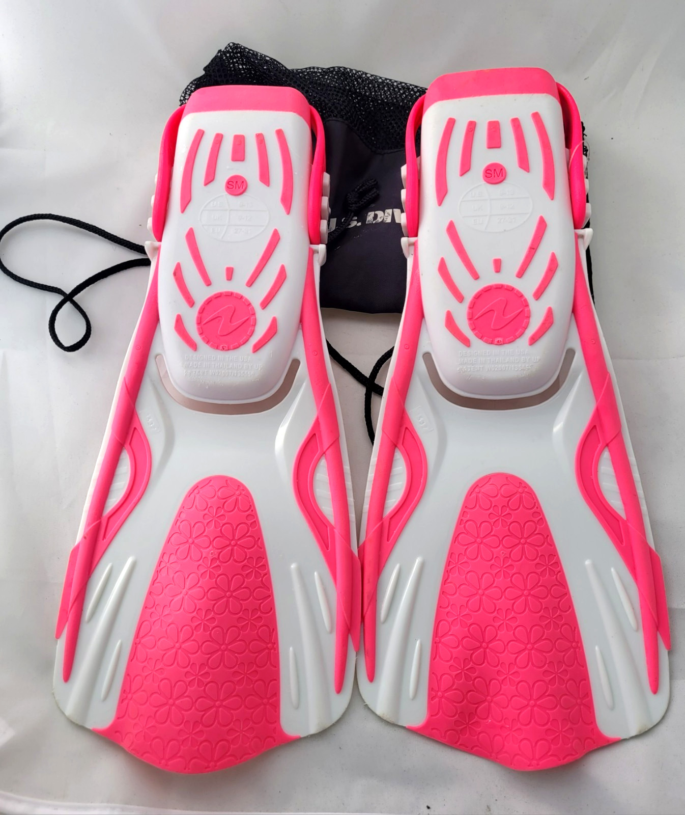 US Divers Flippers, Pink Kids, Size 9-13 With Bag Made in Thailand