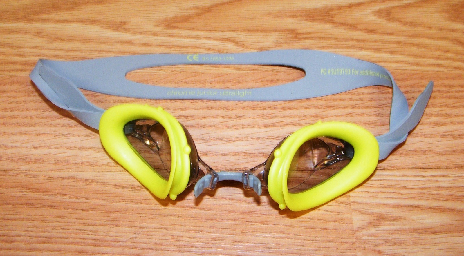 Nike Gray w/ Lime Green Chrome Junior Ultralight Adjustable Swim Goggles *READ*