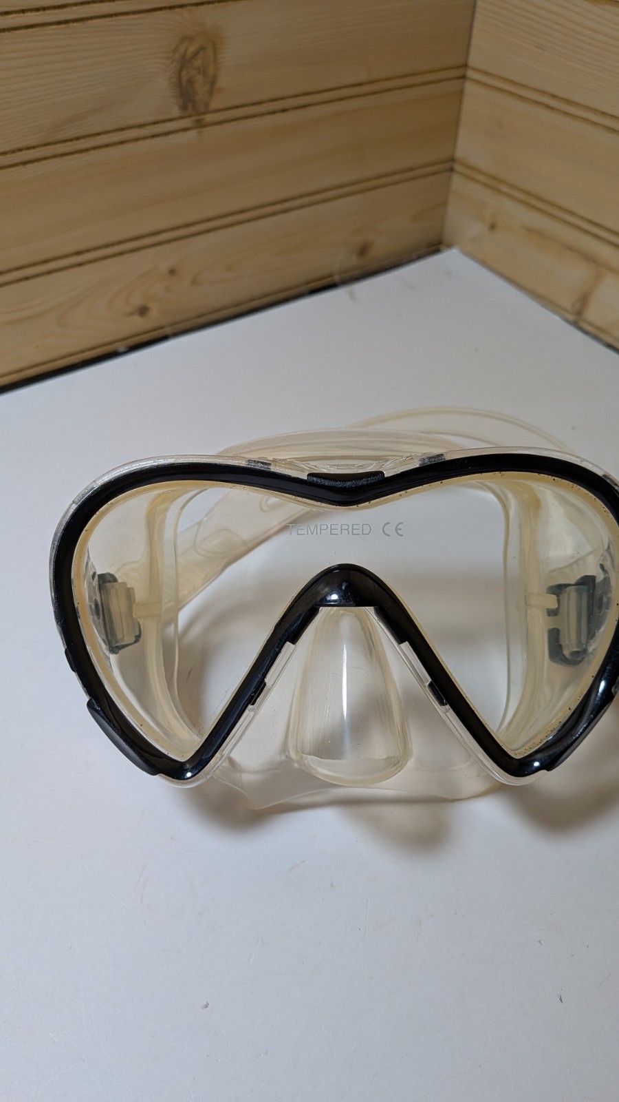 1st Sports Diving Goggles. Tempered Glass