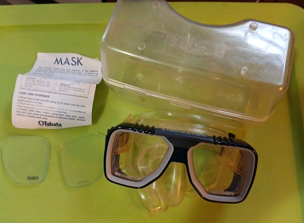 Tusa Liberator Dive Goggles Glass W Case And Extra Lenses