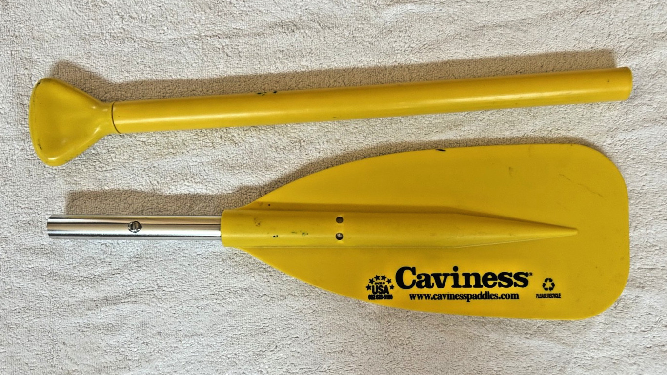 Caviness 34″ boat/canoe/kayak paddle heavy duty pastic yellow, used, Made in USA