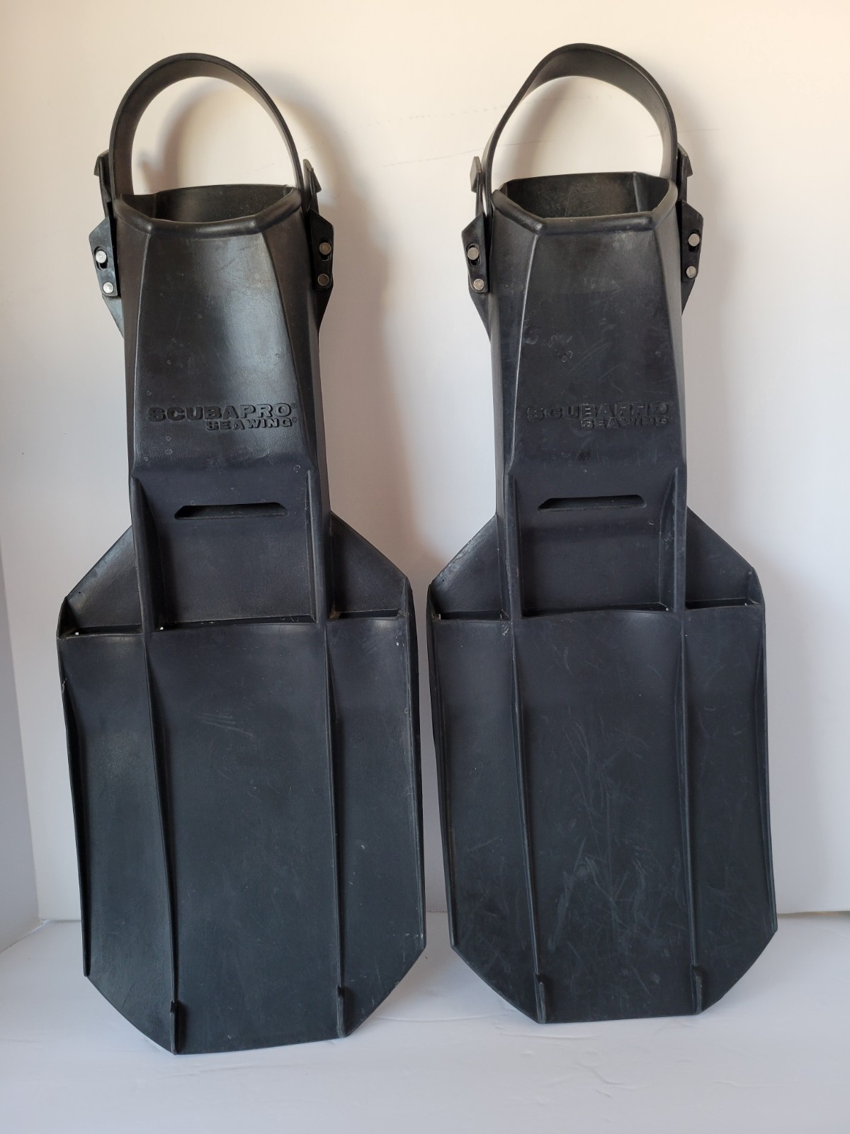 Scuba Pro Sea Wing Med scuba/dive/snorkel fins strap heel 25-551-000 – USA