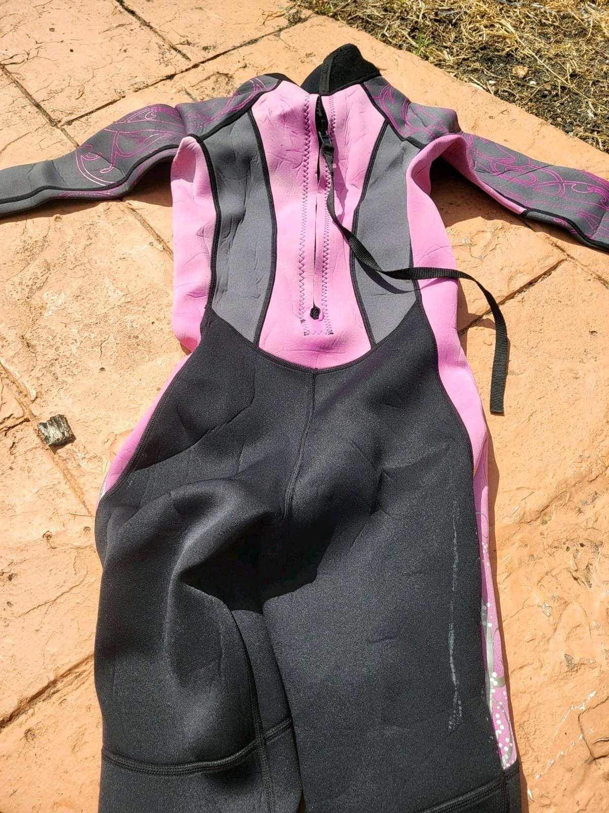 Womens size 2 X-small Sopras Sub wetsuit, full dive