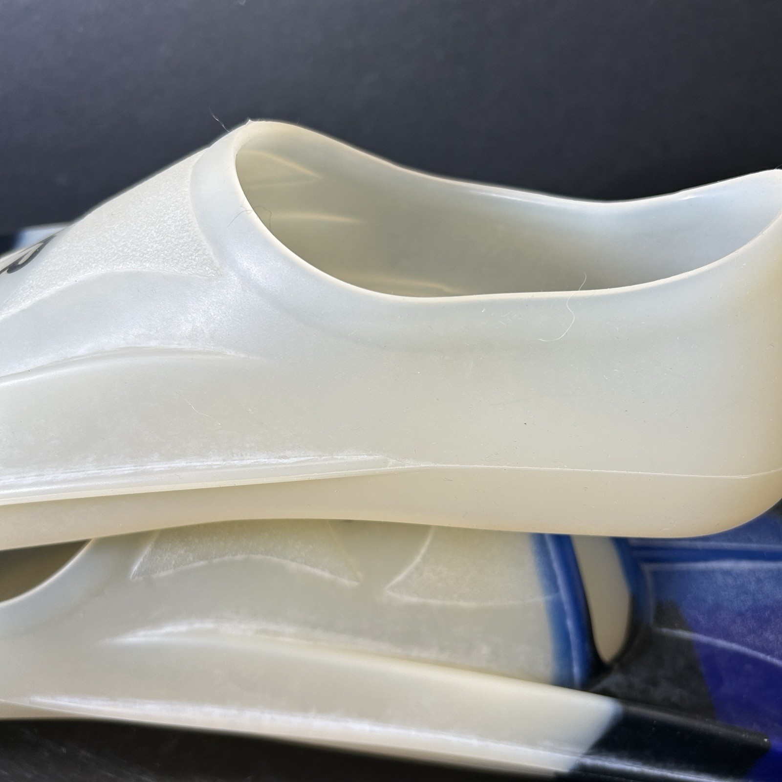 TYR Swim Fins Stryker Silicone Clear, Blue And Black Adult Men’s 12-13 USA