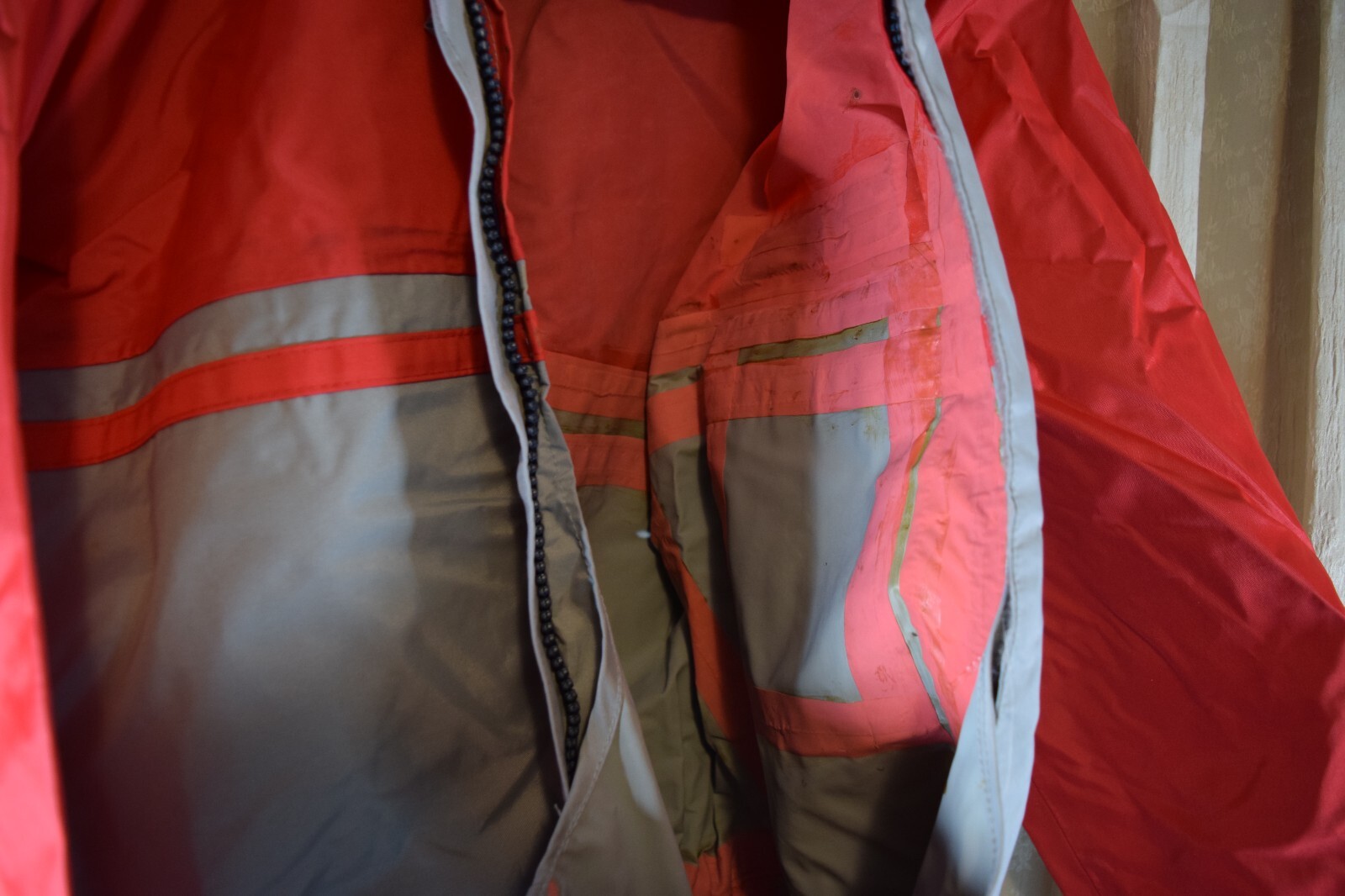 Henri Lloyd Nylon Sailing Boating Suit Red/Gray Crown Proofed BRI-Nylon