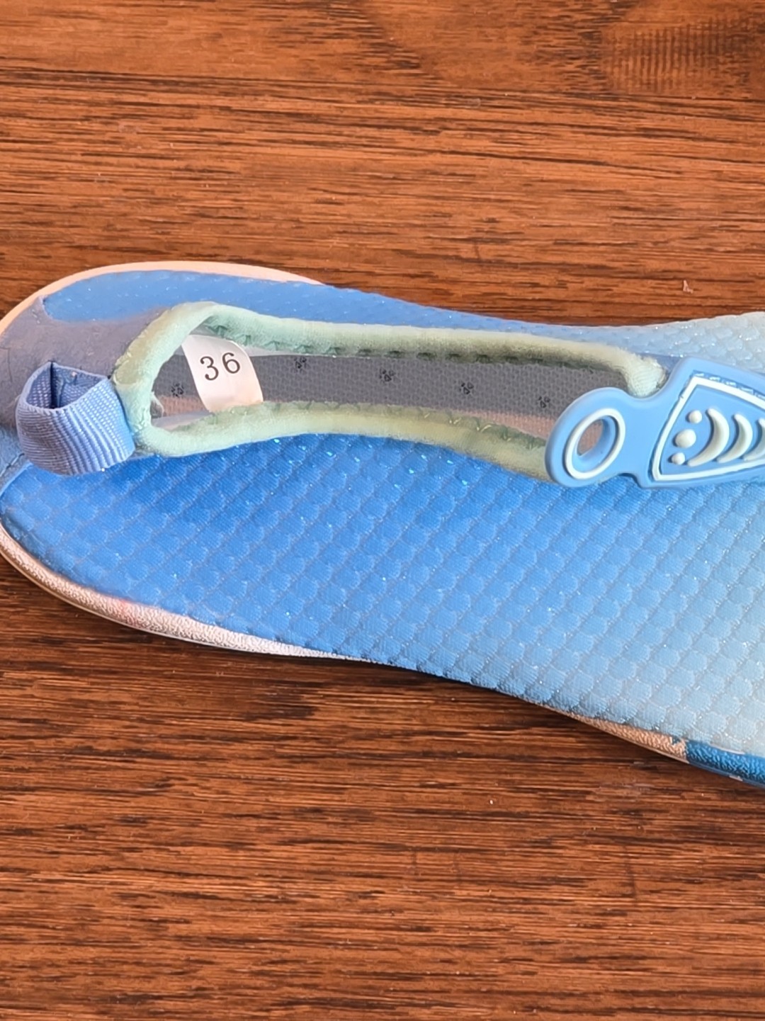 Girls Swim Shoes Size 36 Or 5.5 -6 Blue