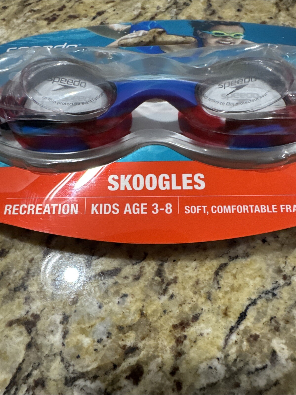 Speedo Unisex-Child Swim Goggles Skoogle Ages 3-8 – Red/White/Blue swimming gogs