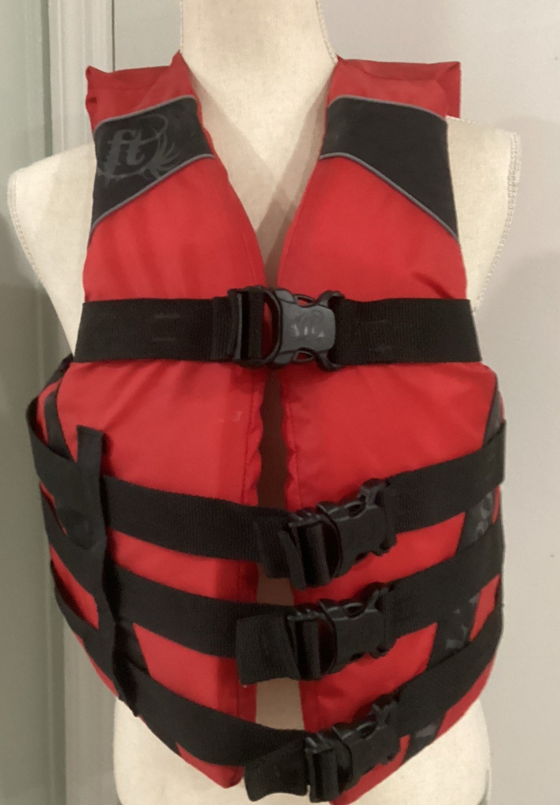 Full Throttle Life Jacket Red Adult’s S/M, Chest 32-40, over 90 lbs. New