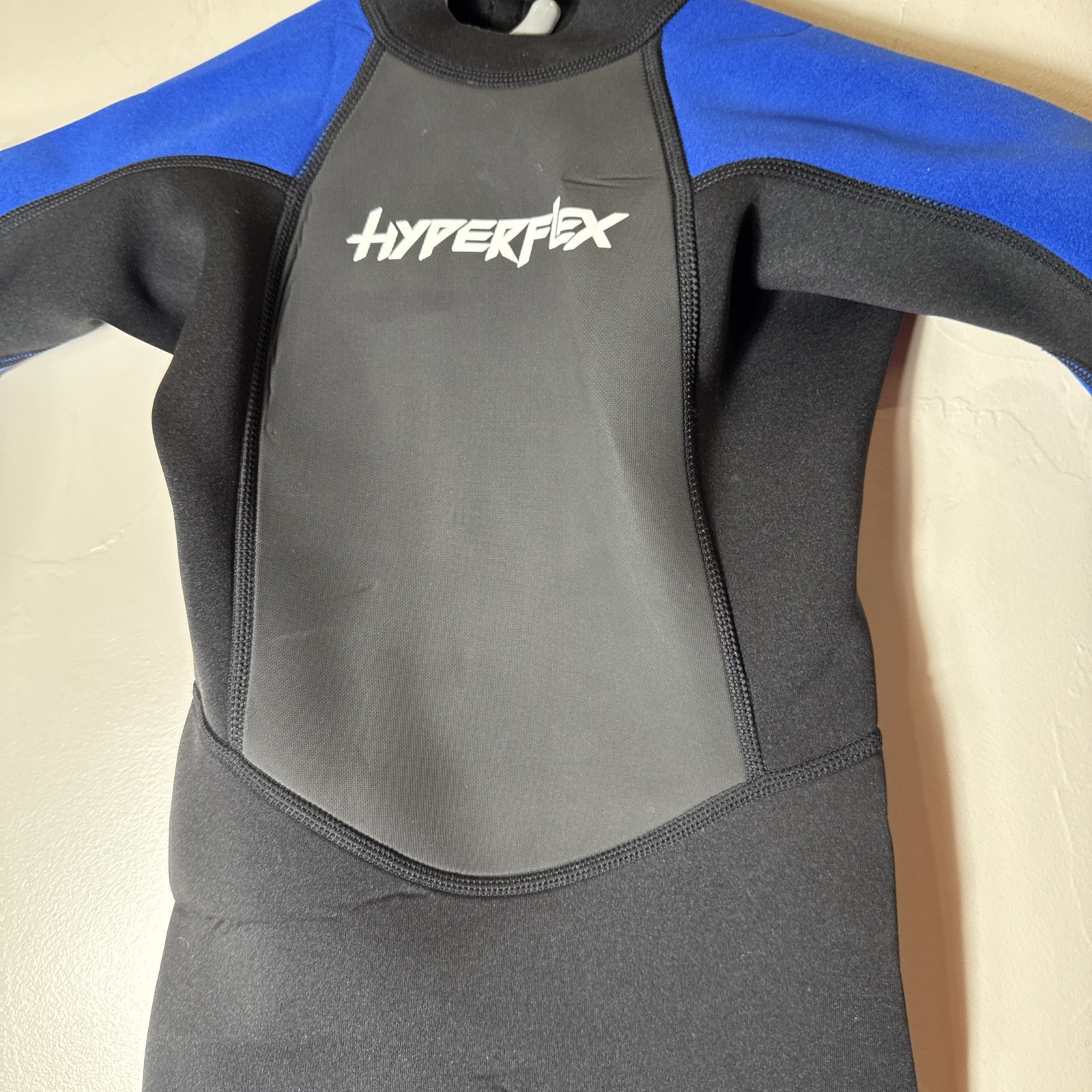 Hyperflex Size 4 Blue Wetsuit Boys Girls Kids Children Shorty Full Zip Black