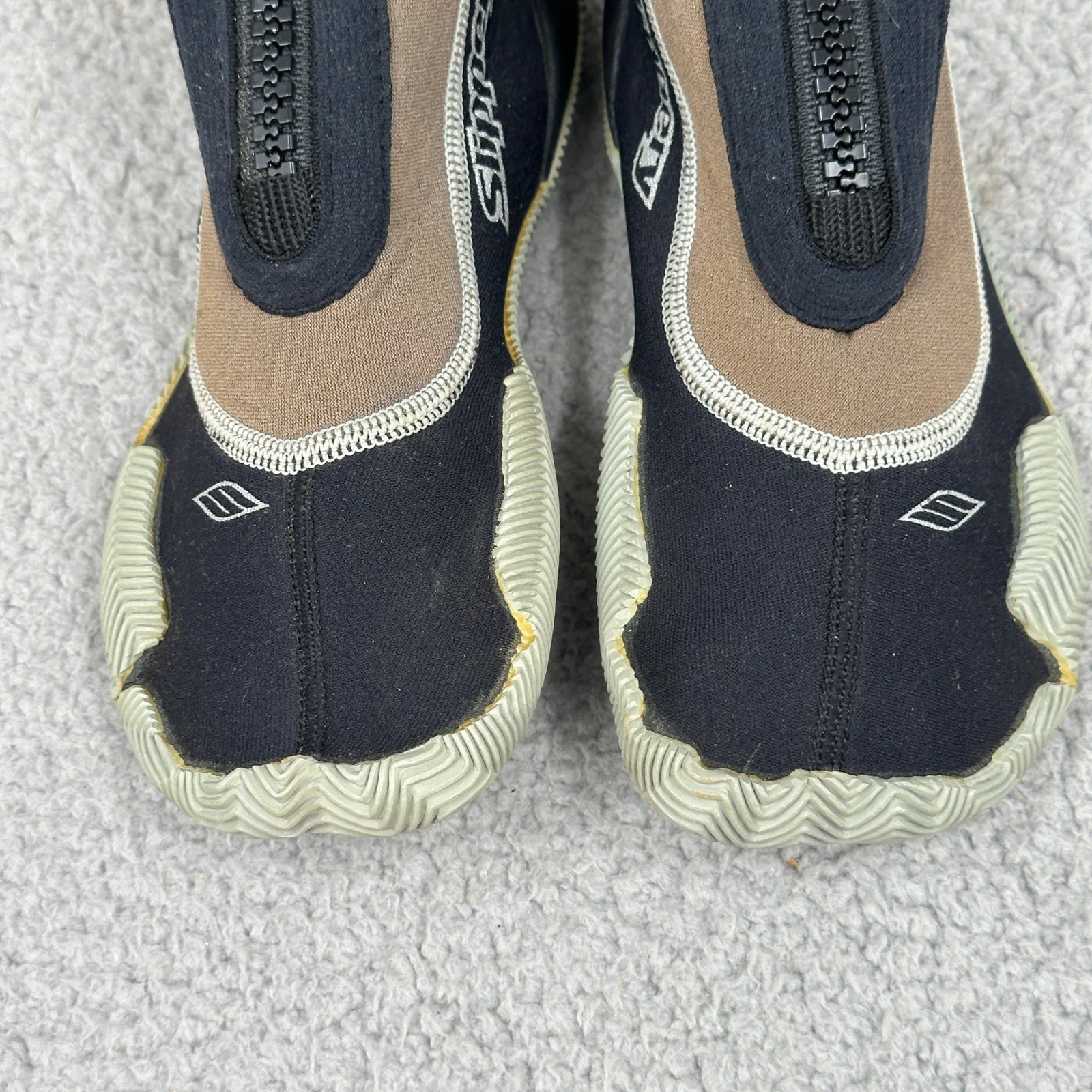 Slippery Water Sports Neoprene Booties XS Black Beige Zip Up Wetsuit Shoes Mens
