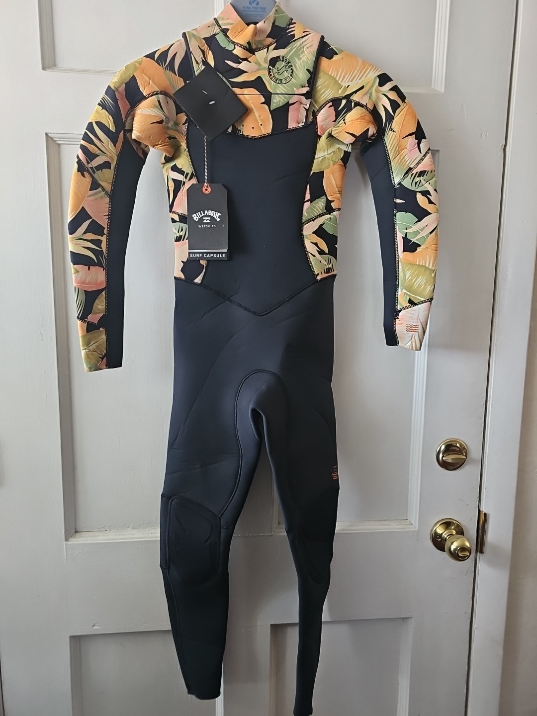 NWT billabong wetsuit Girls / Teen 8-12 Years 3/2 mm Salty Dayz