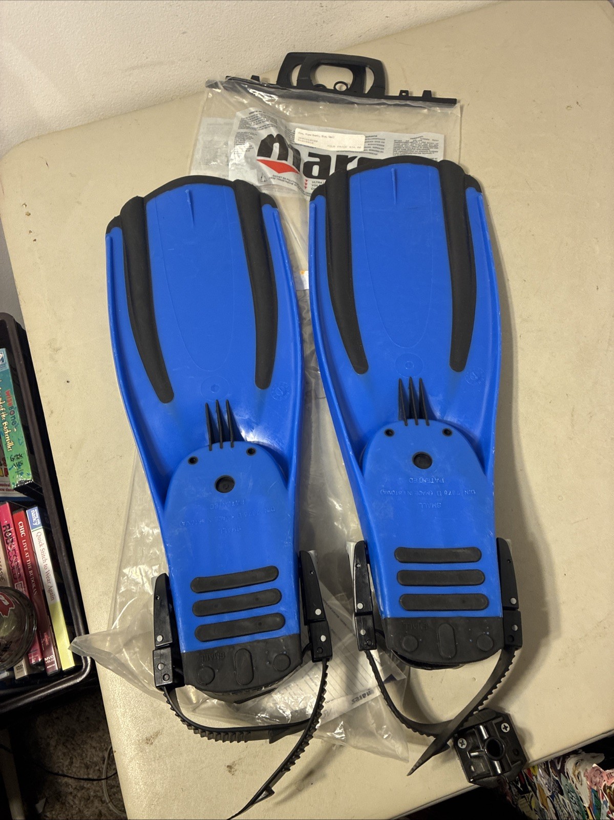 Mares Plana Avanti Quattro Open Heel Fins Blue size SMALL