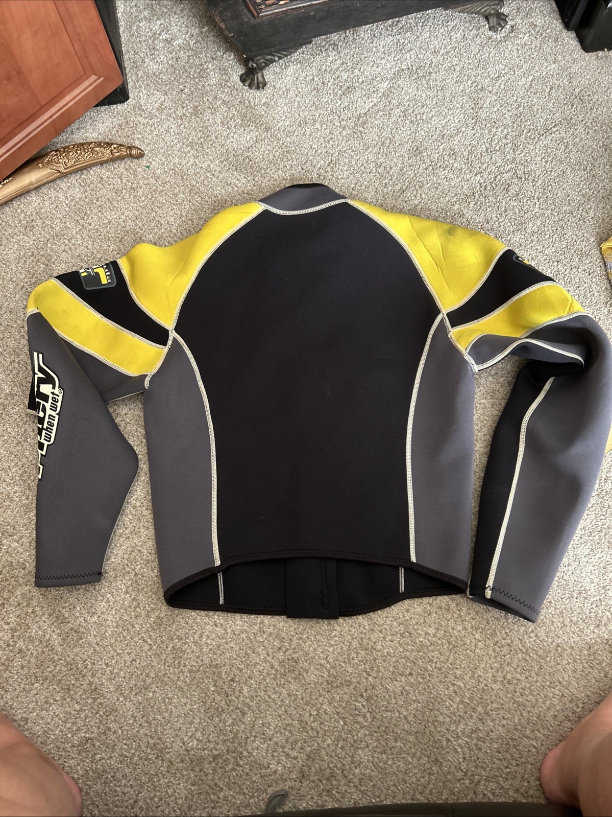 Slippery When Wet Wetsuit Top Women L 2mm Jet Ski Water Sports Scuba –