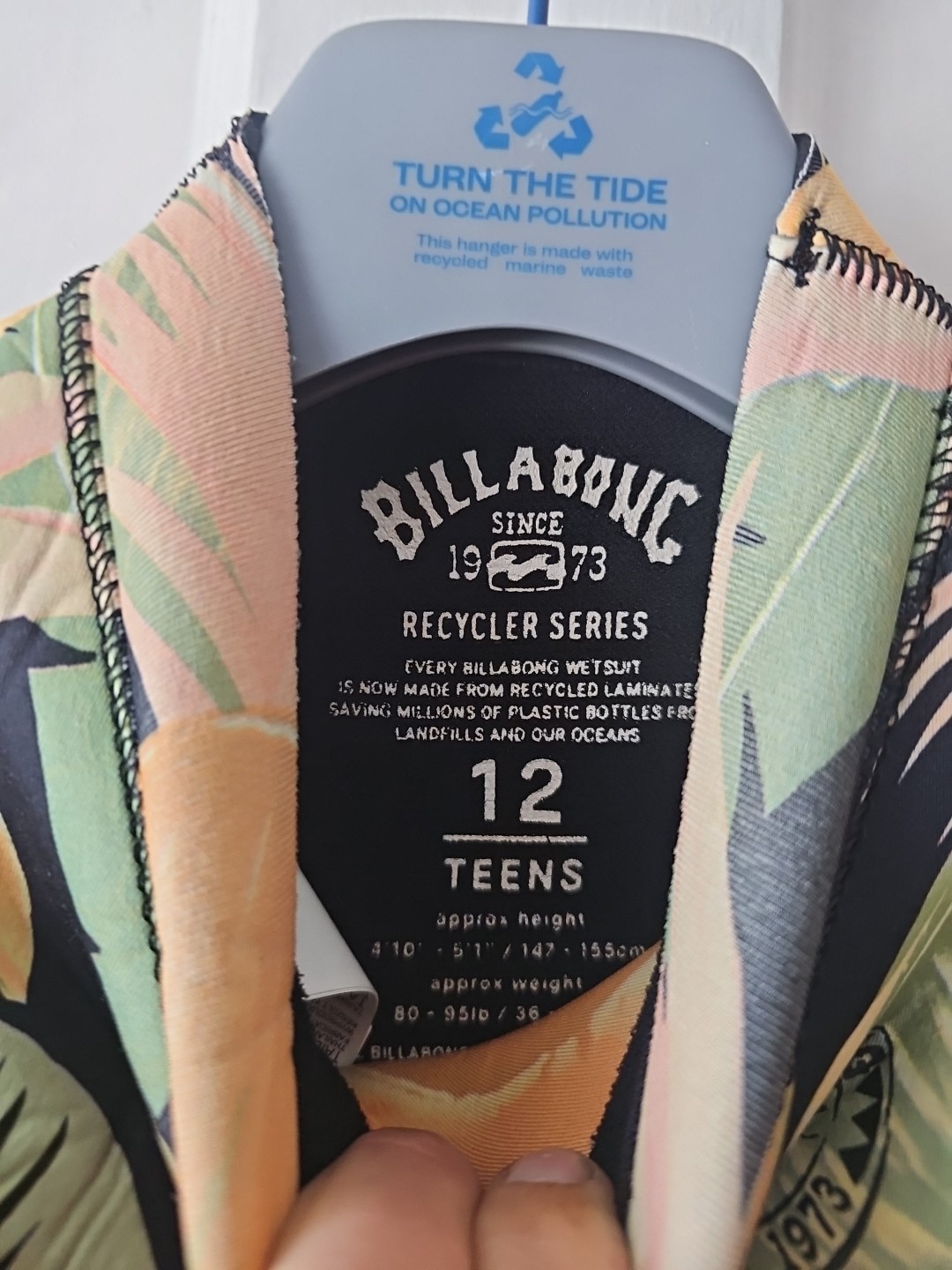 NWT billabong wetsuit Girls / Teen 8-12 Years 3/2 mm Salty Dayz