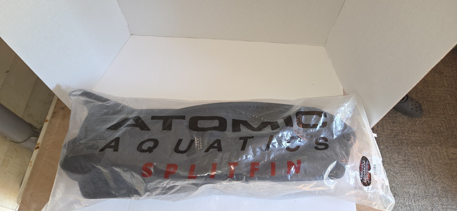 Atomic Aquatics Nature’s Wing Split Fins Black With Diving Mask And Snorkel.