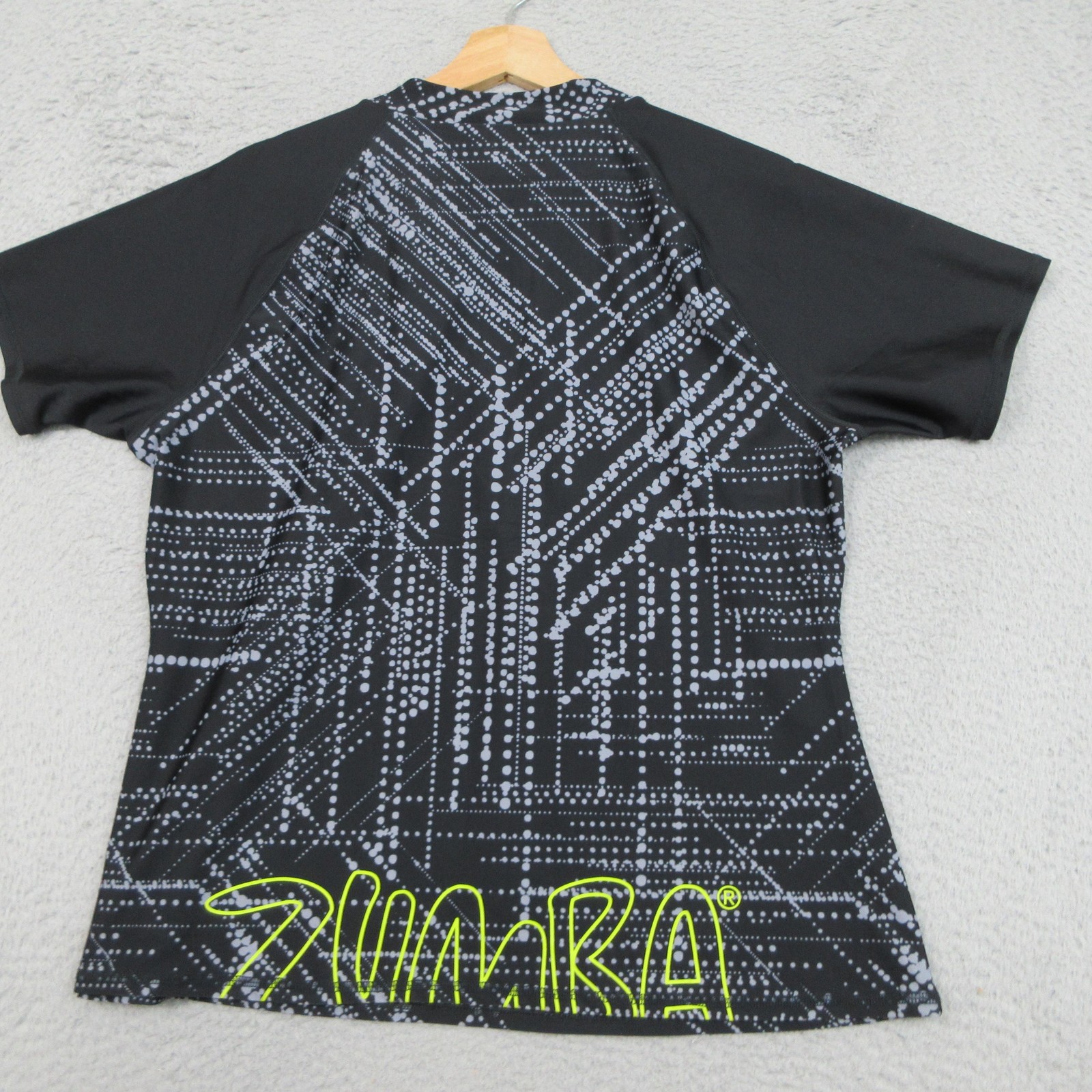 Speedo Zumba Black Graphic Shirt XL Nylon Elastane Mens Swim Rash Guard Top