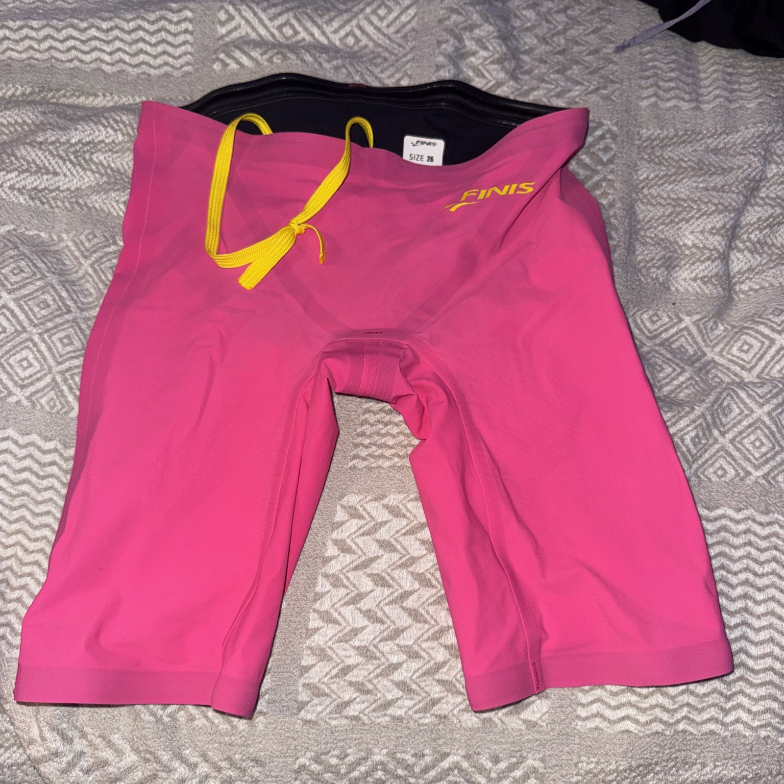 Finis Men’s Fuse Tech Suit Jammer Size 26 Pink