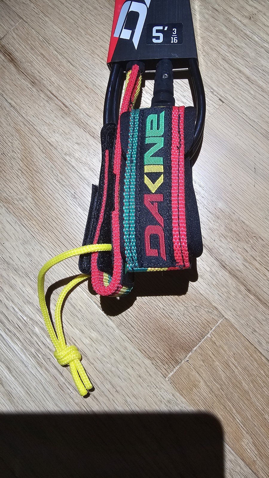 Dakine KAINUI PRO COMP 5′ x 3/16″ Surf Surfing Leash Black, Green, Yellow, Red