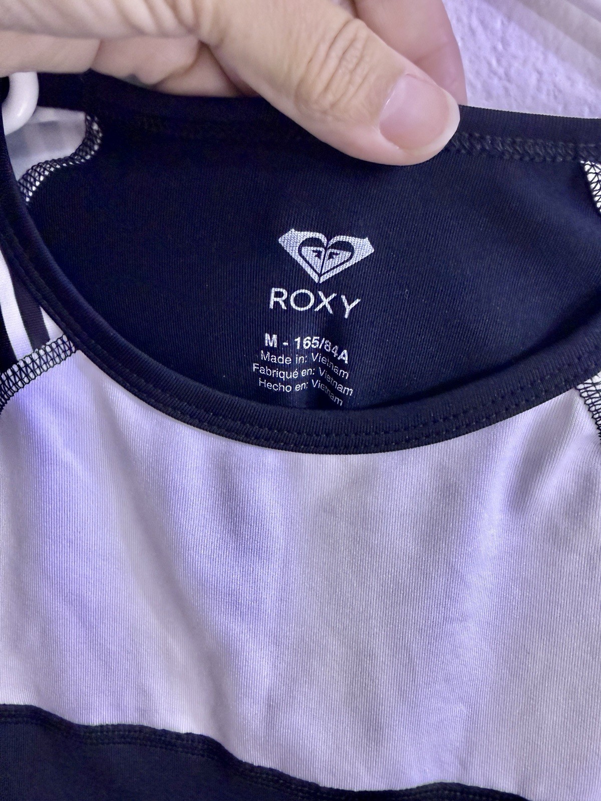 Roxy Black/White/Green Striped Rashguard Sun Protection Swim Shirt Size Médium