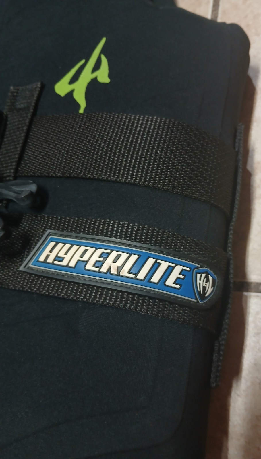 Hyperlite Adult Medium Over 90lb. 36 – 40 Inch Wakeboard Vest Life Jacket
